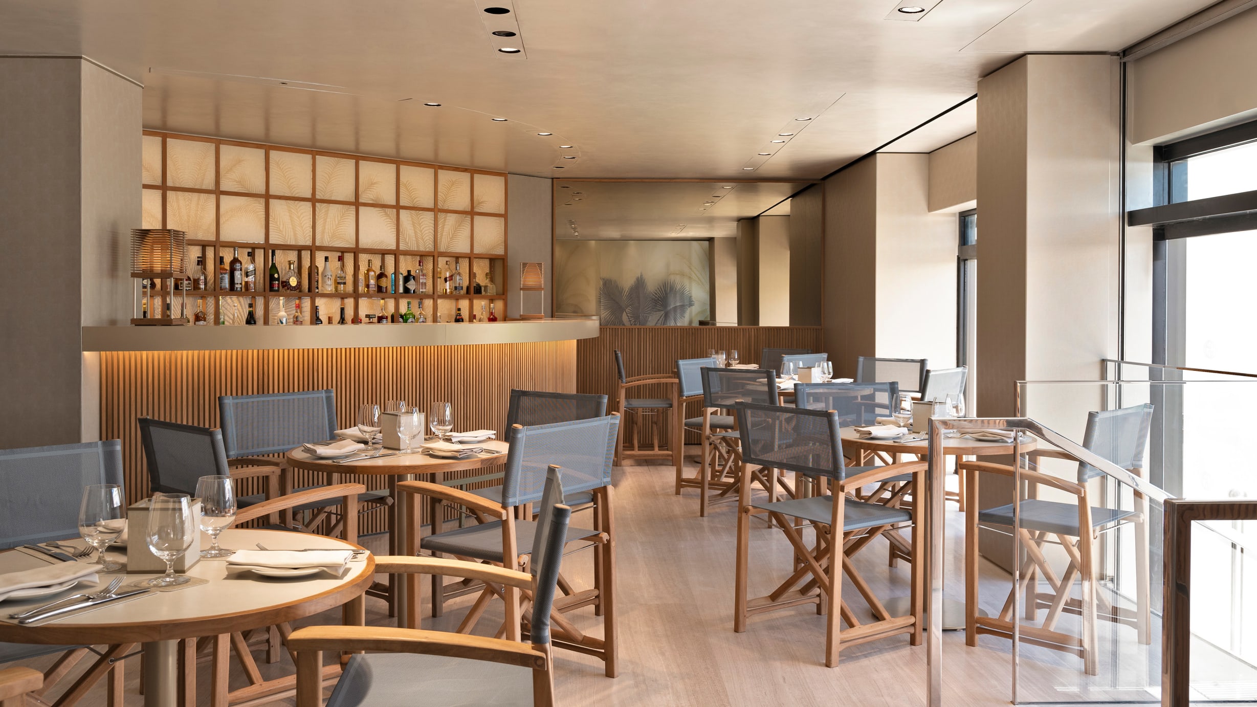 Armani_Caffè_Cannes_Indoor_Space