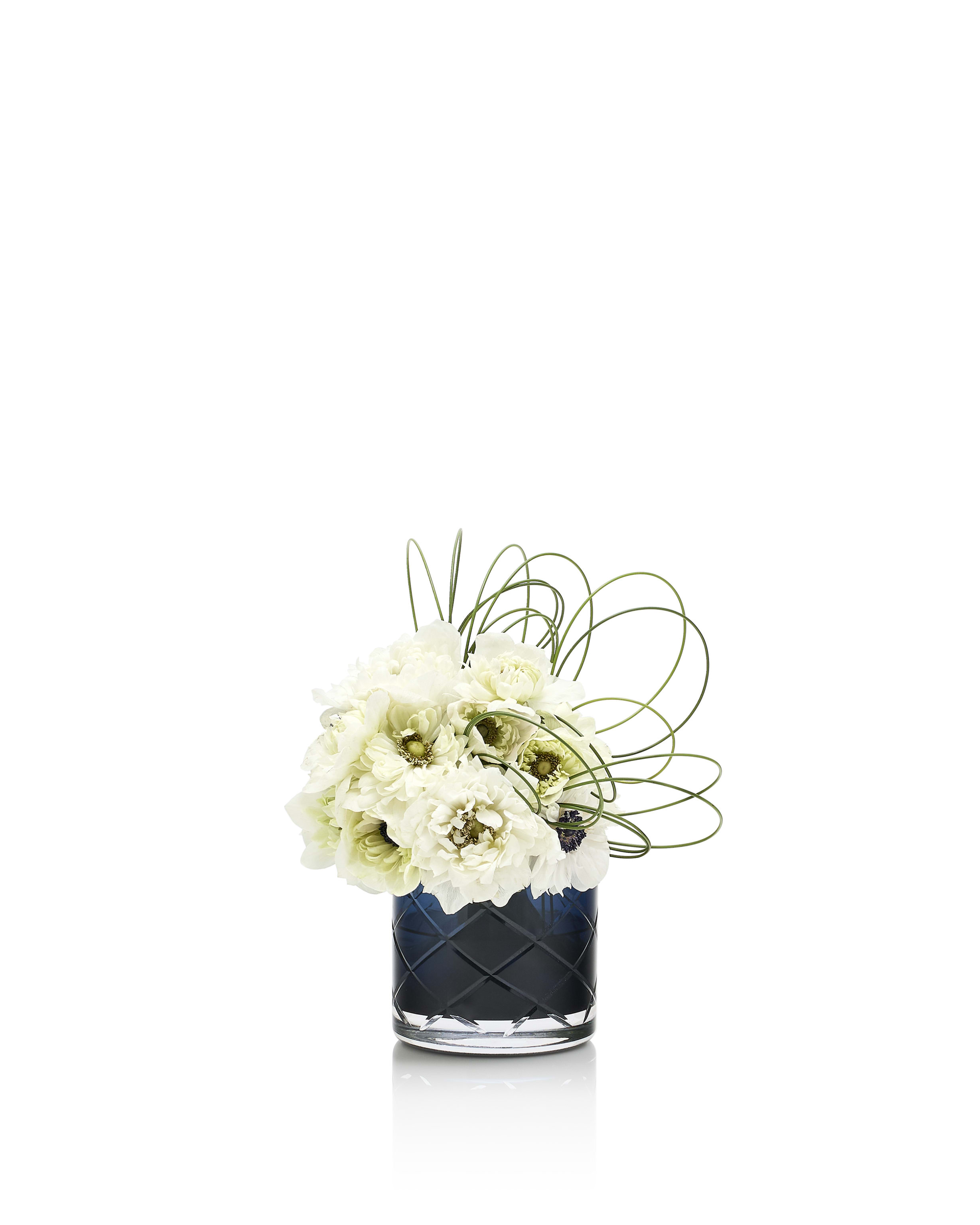 Anemones_and_flexigrass_on_blue_glass_vase