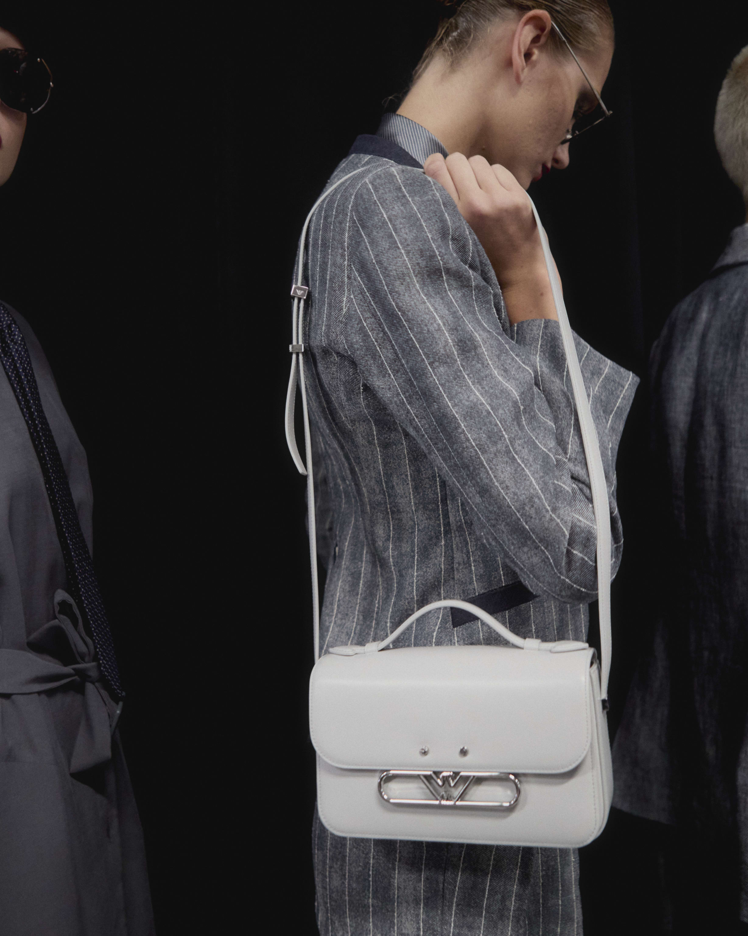 EA_SS25_Woman_Backstage_06