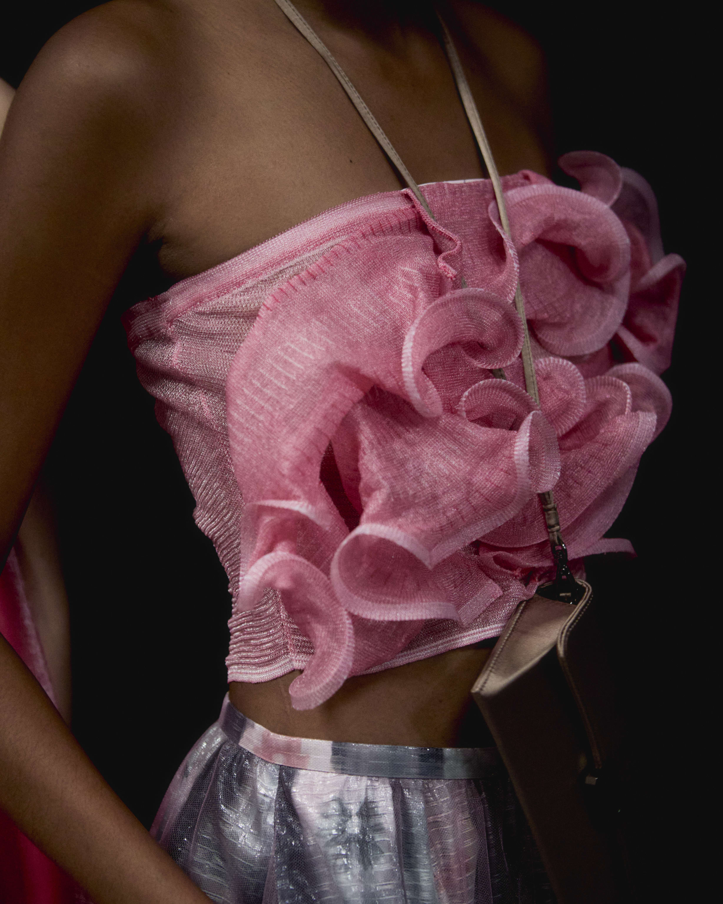 EA_SS25_Woman_Backstage_28