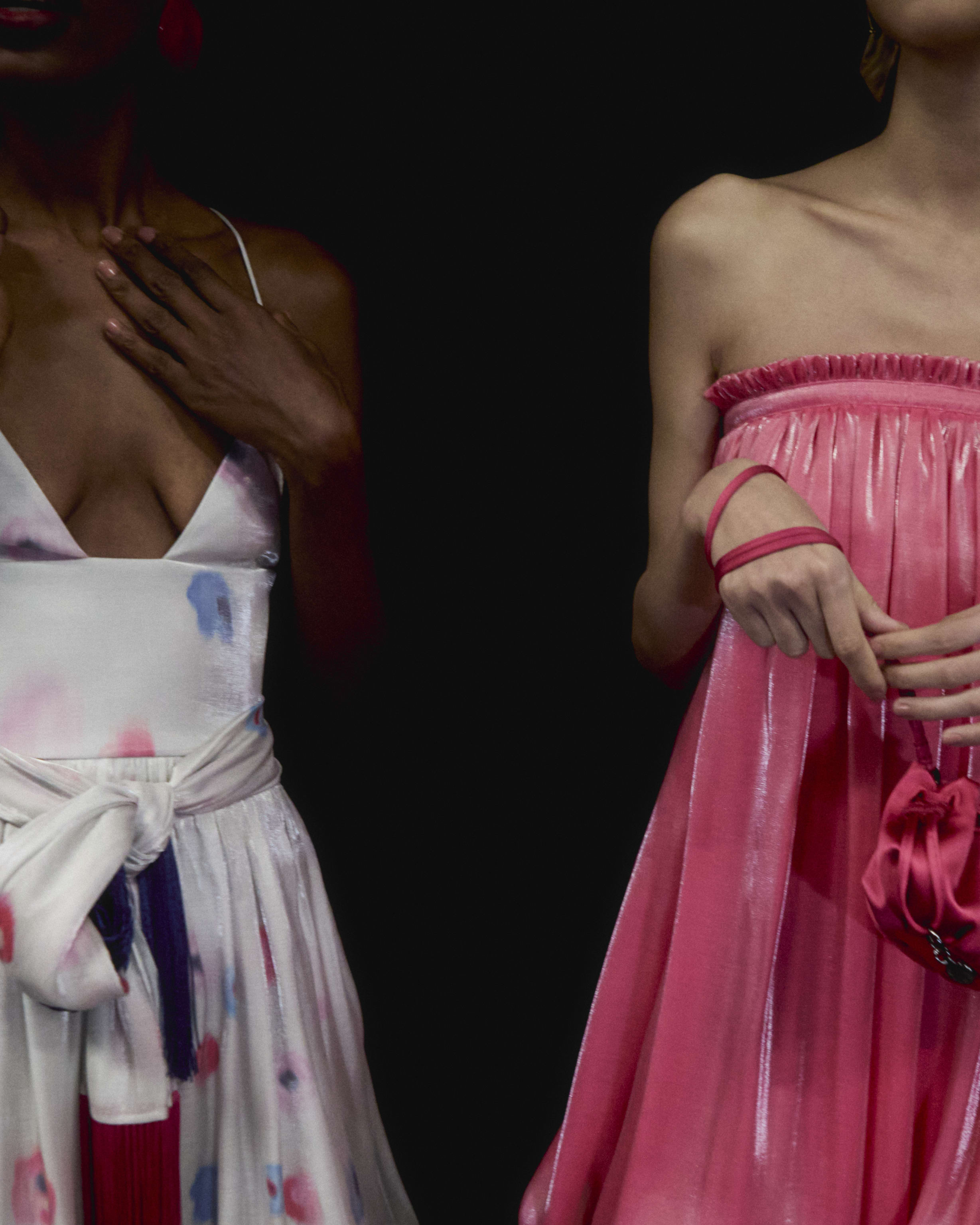 EA_SS25_Woman_Backstage_29