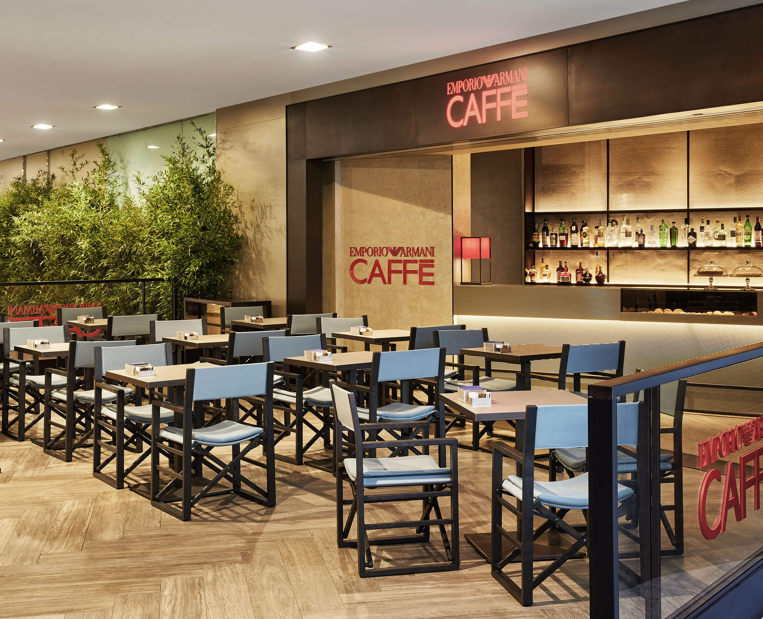 Emporio_Armani_Cafè_And_Ristorante_-_Bologna_0