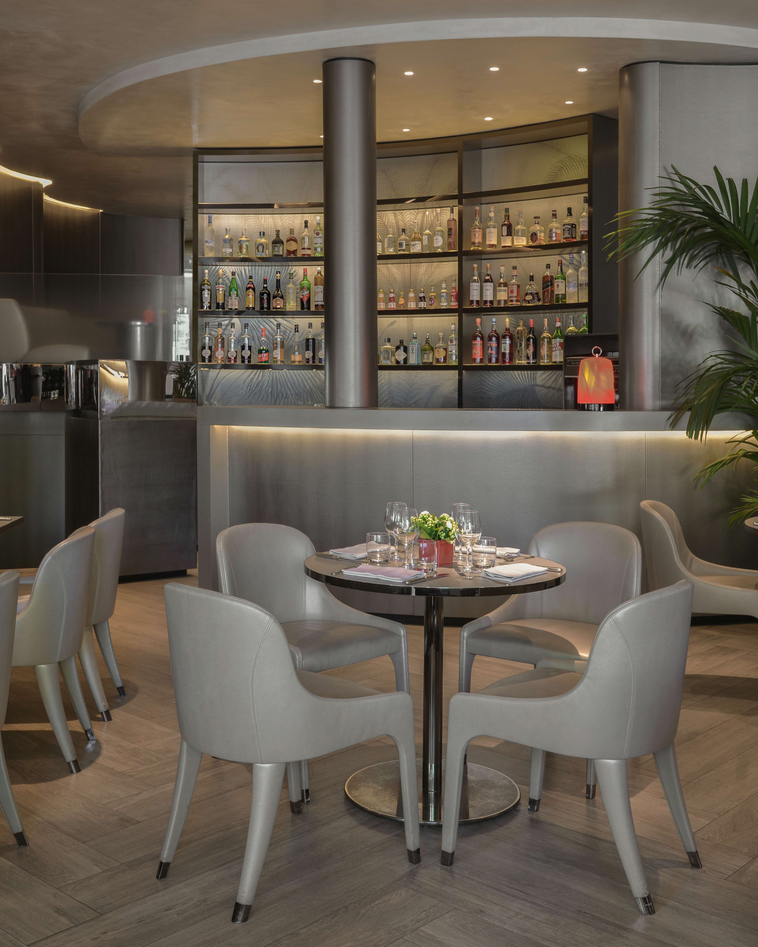 Emporio_Armani_Caffè_Armani_Ristorante_Paris_03
