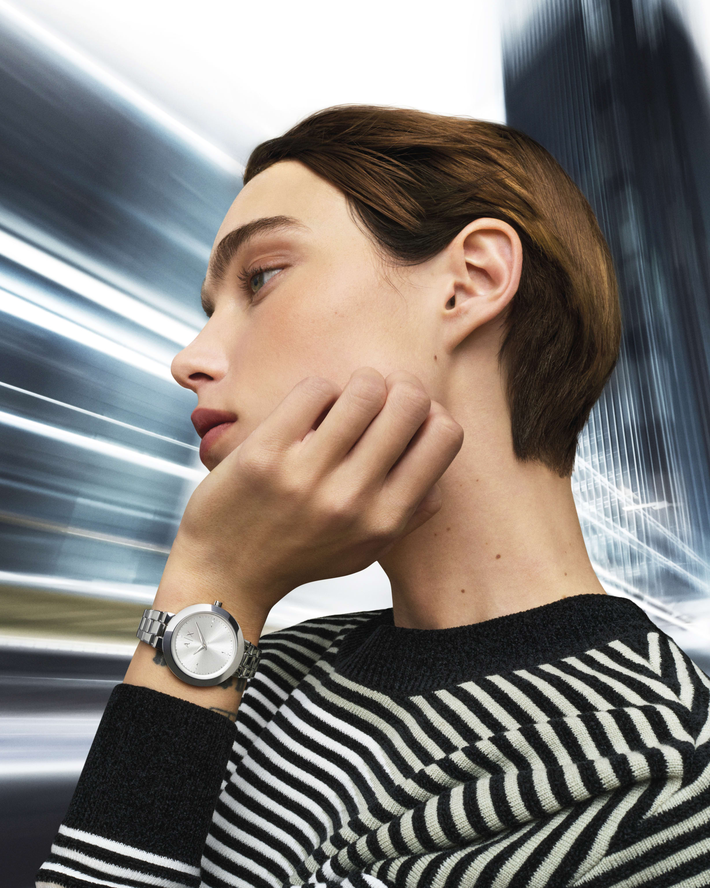 FW24-25_AX_ADV_GLOBAL_WATCHES_04
