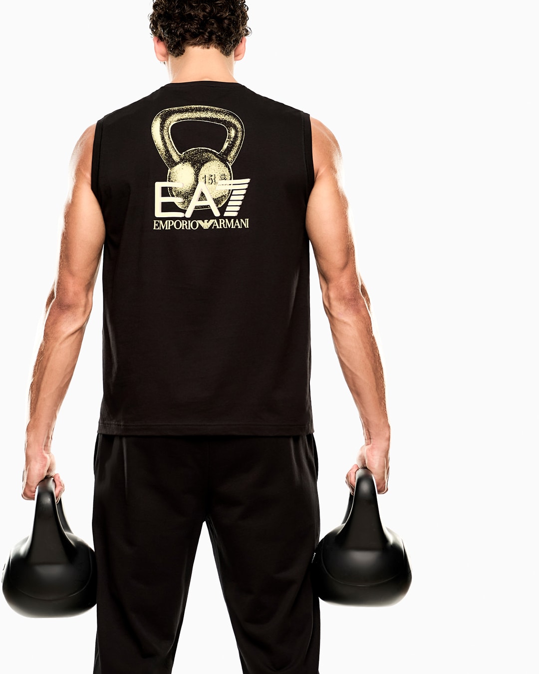 FW24-25_EA7_ADV_GLOBAL_FASHION_M_10