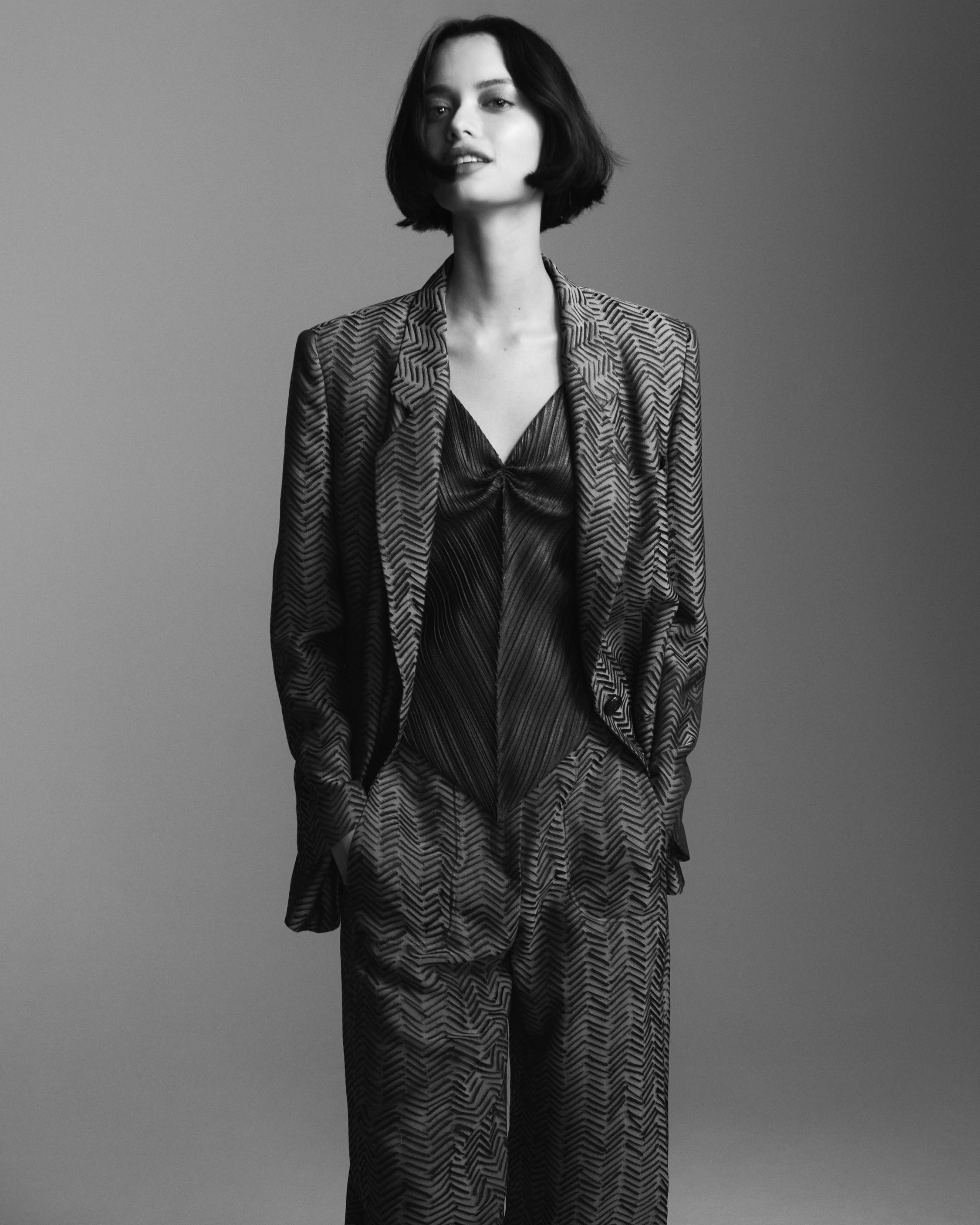 FW24-25_GA_ADV_GLOBAL_FASHION_W_ACC_13