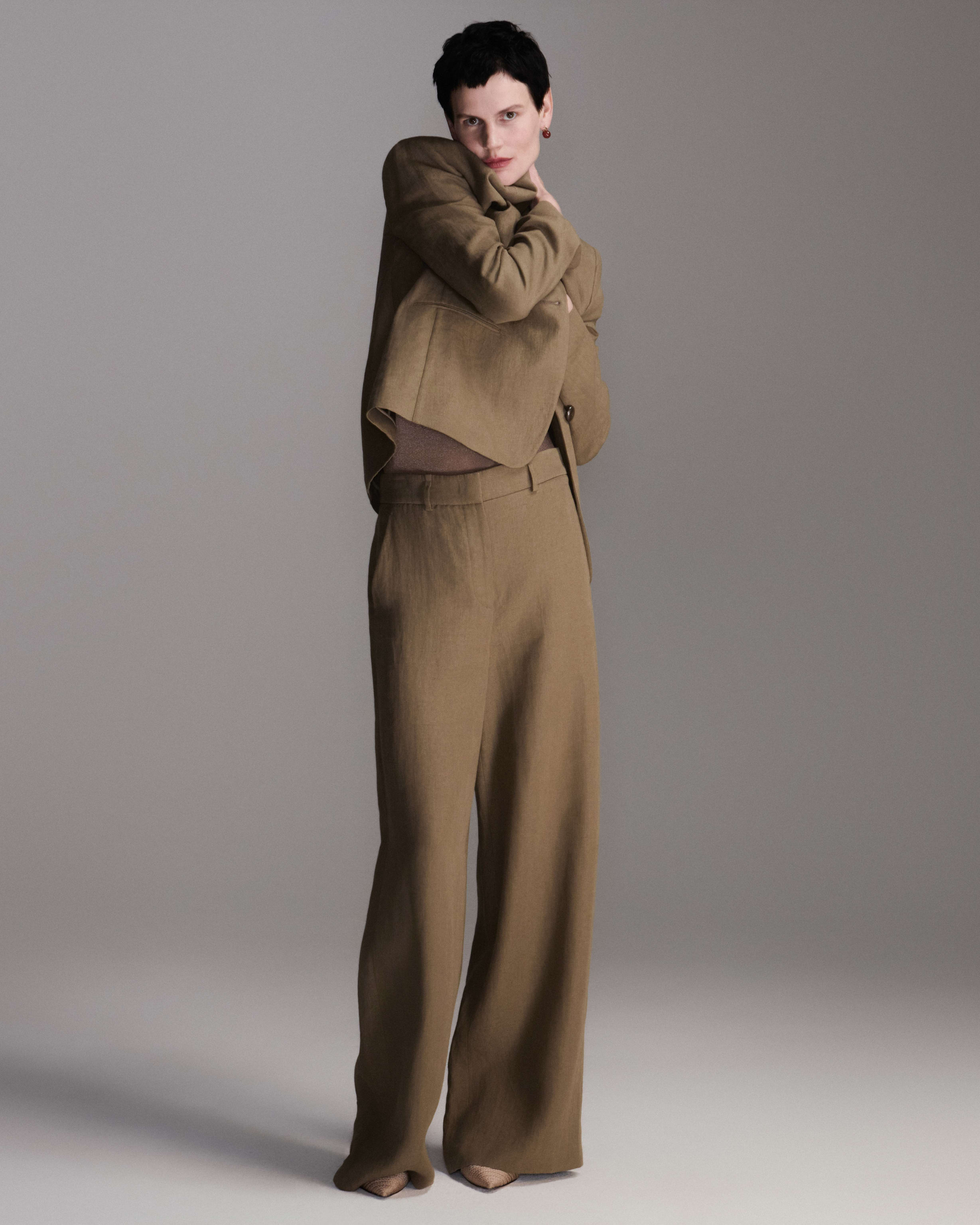 FW24-25_GA_ADV_GLOBAL_FASHION_W_ACC_13