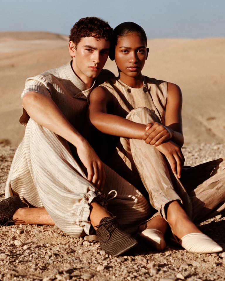 Video showcasing abstract content used as an invitation to the Emporio Armani