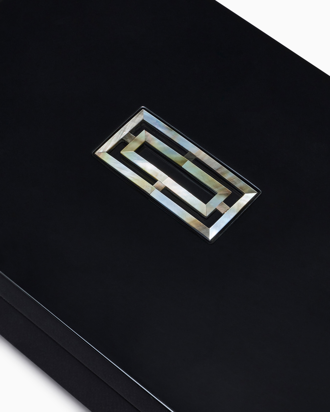 TEORIA WATCH CASE WITH MOTHER OF PEARL DECORATION Slide 2