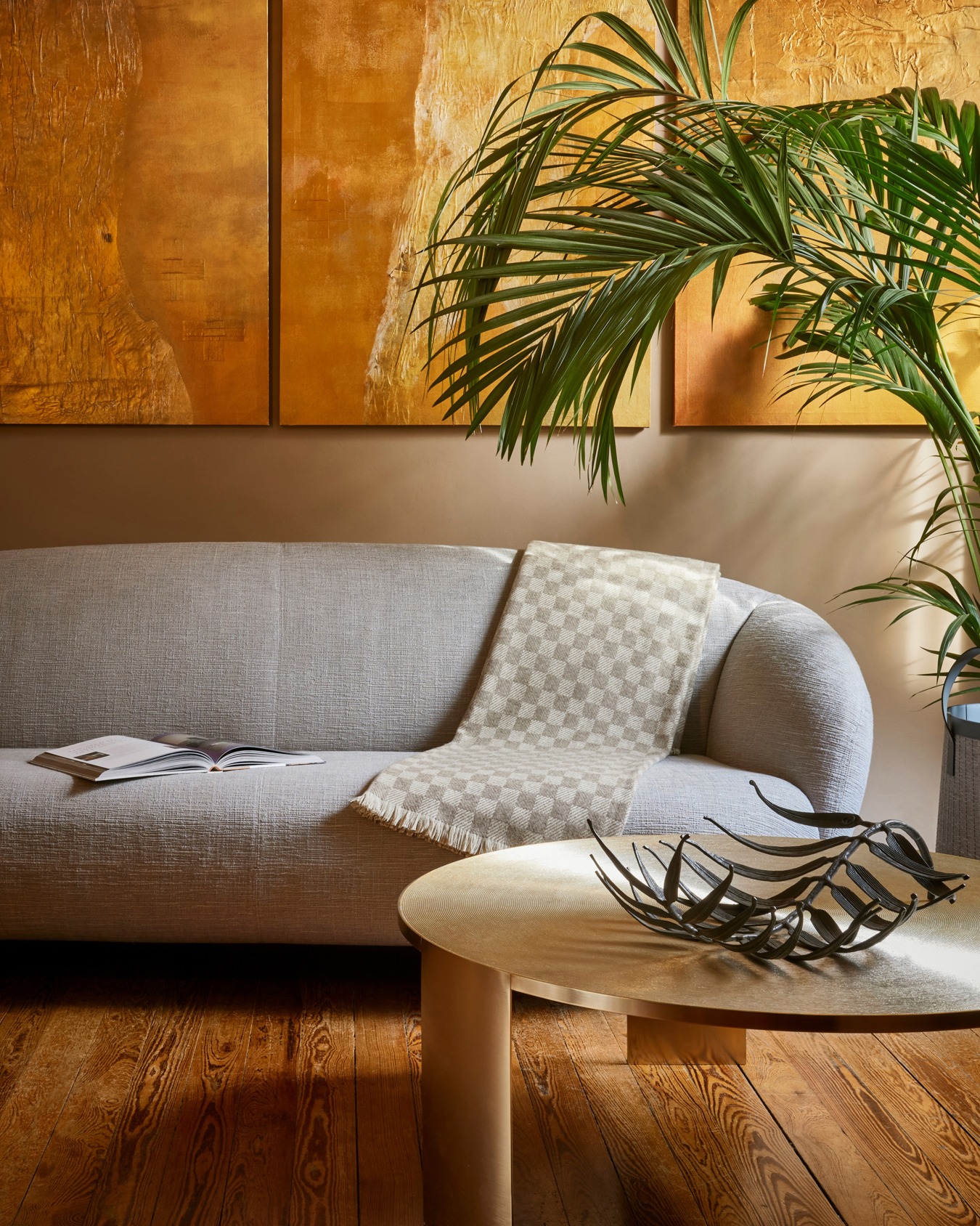 ERIKA Centrepiece  Slide 3