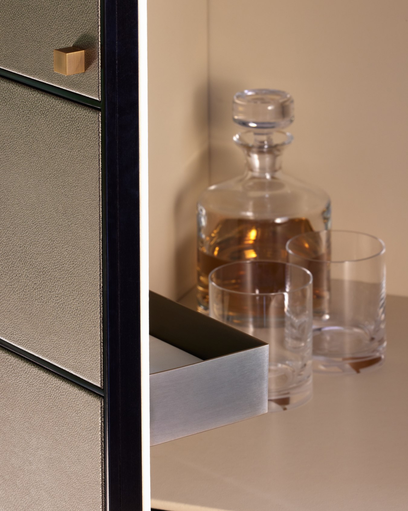 RIESLING Bar cabinet Slide 5