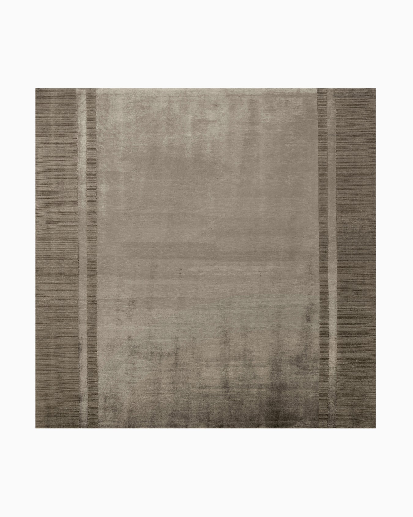 GEM Hand-knotted rug Slide 0