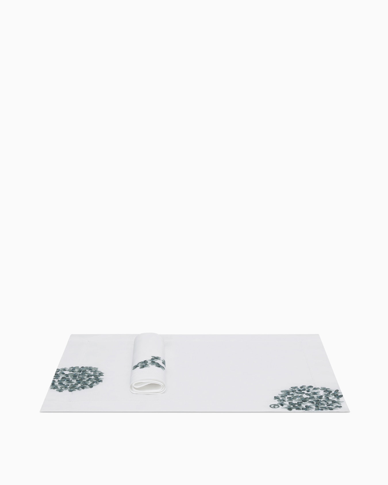 ORTENSIA Placemat Slide 0
