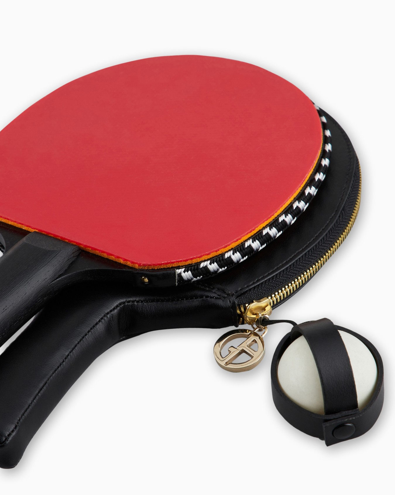 PLAGE Sport accessories Slide 1