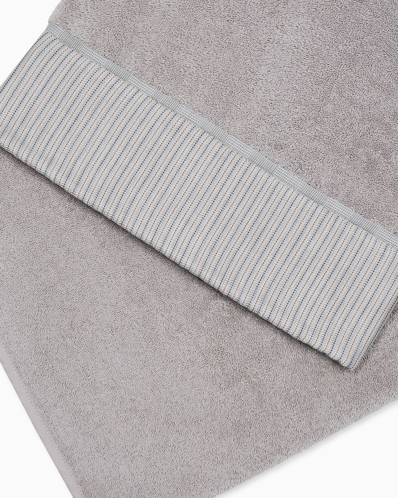 PETTY BATH TOWEL WITH FABRIC BORDER Slide 1