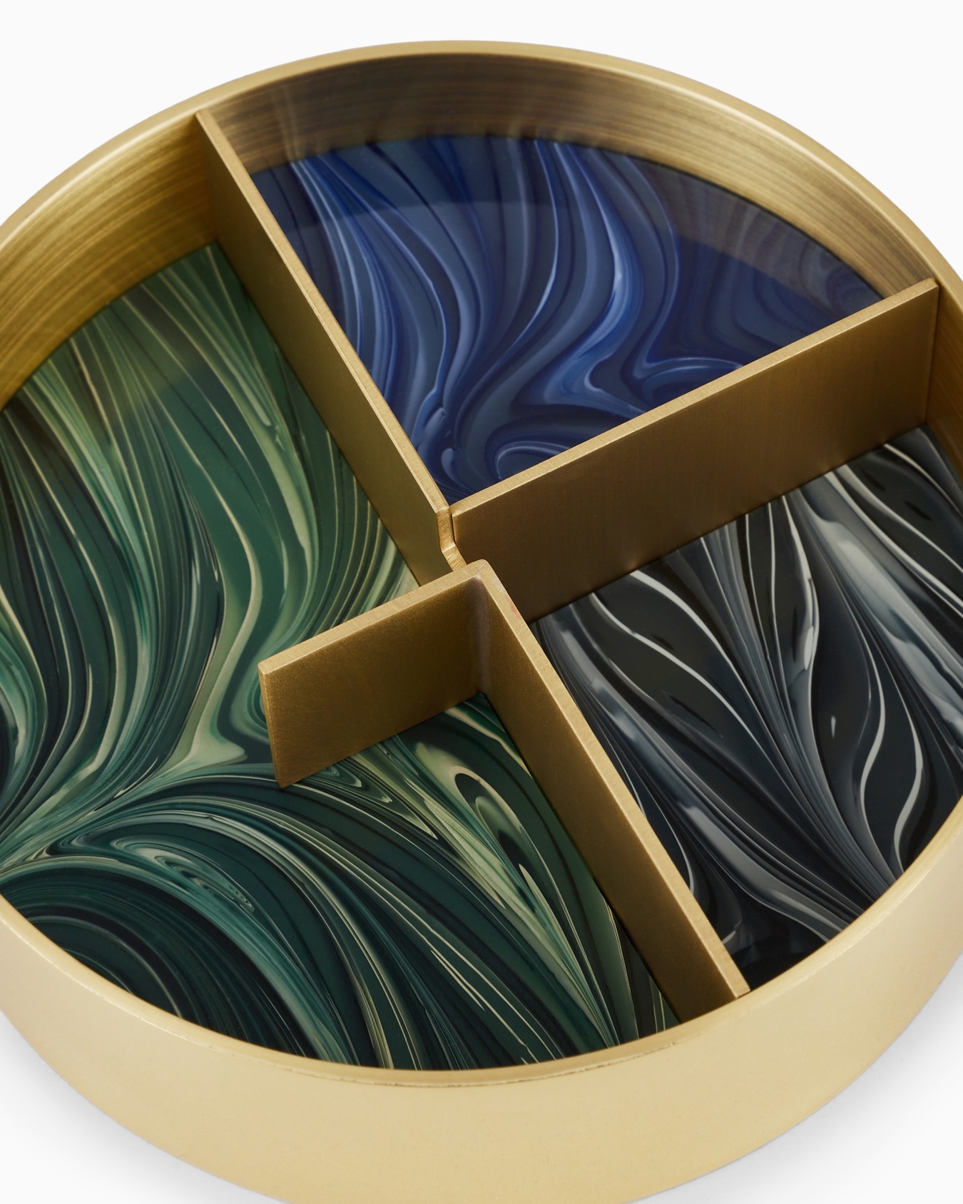 SIGNATURE Valet tray Slide 1