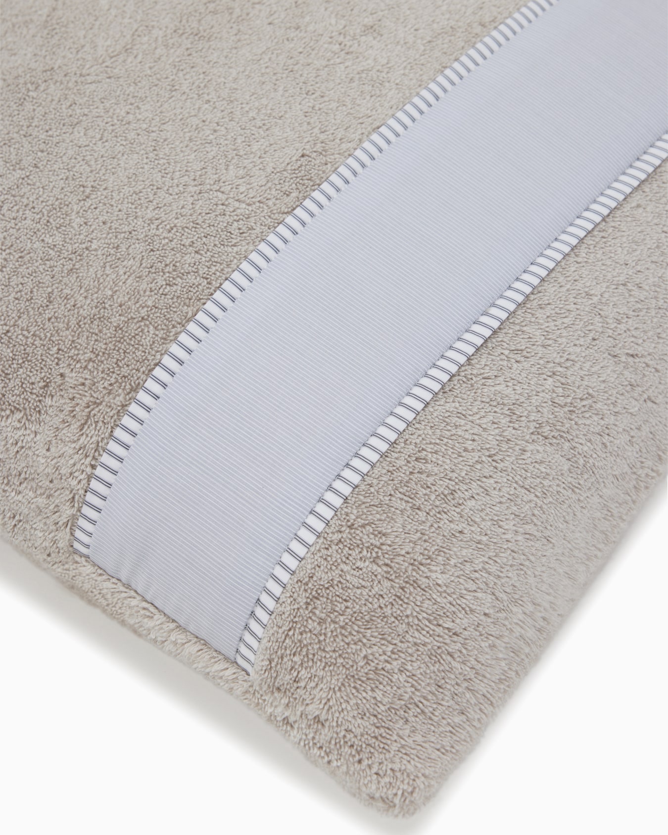 TEODORA Square cushion Slide 2