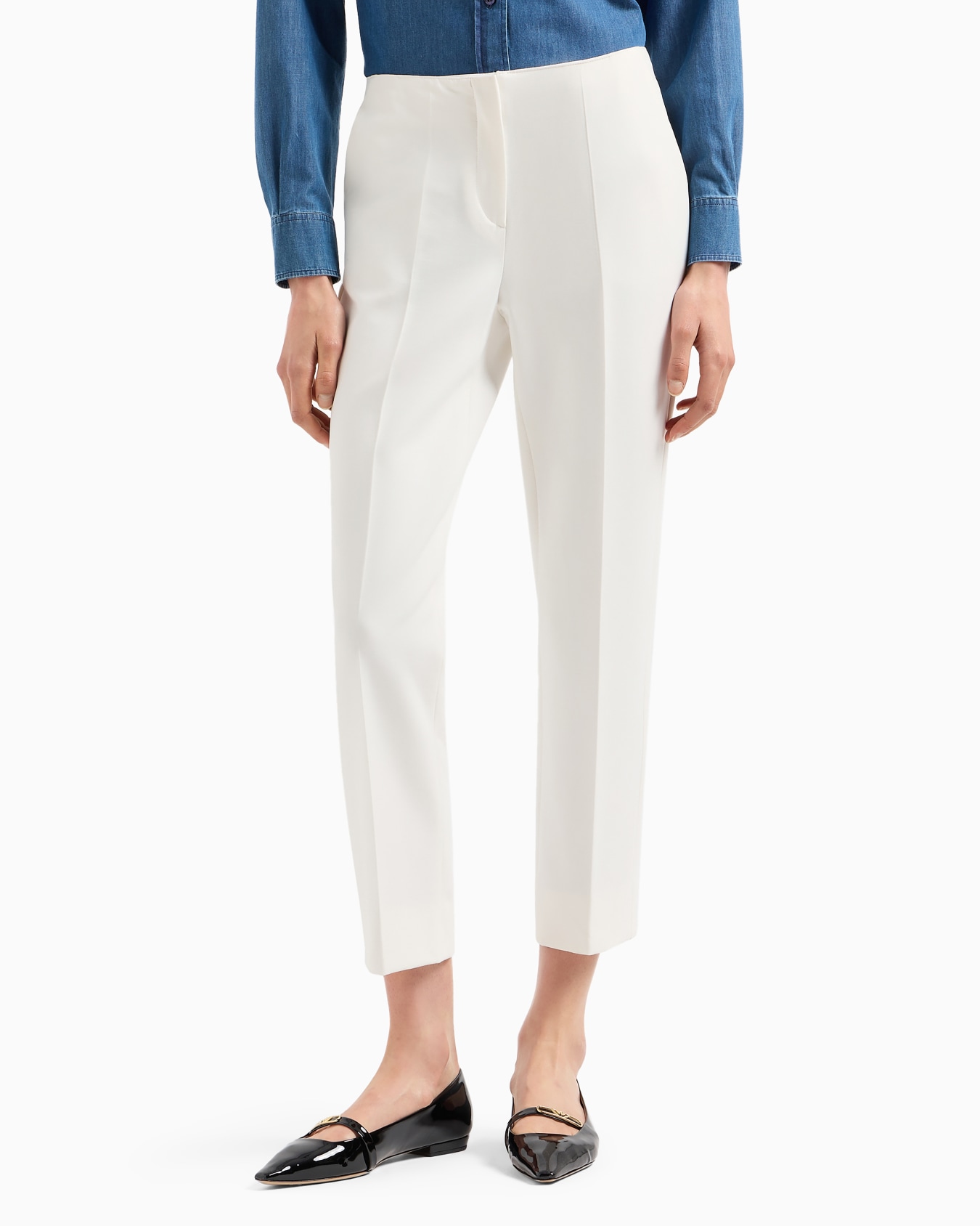 Stretch gabardine 7/8 trousers Slide 3