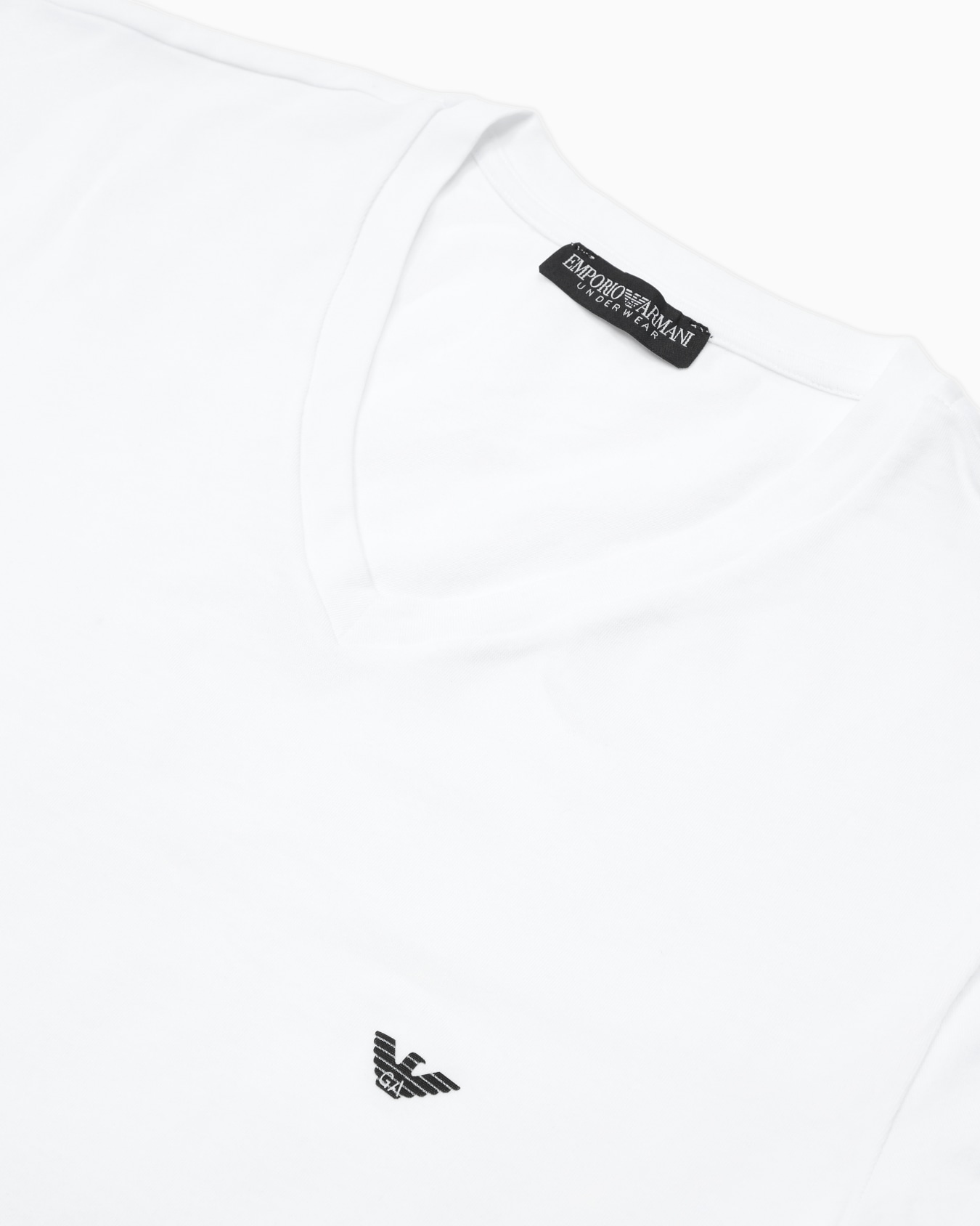 Camiseta interior básica con cuello en pico Diapositiva 3