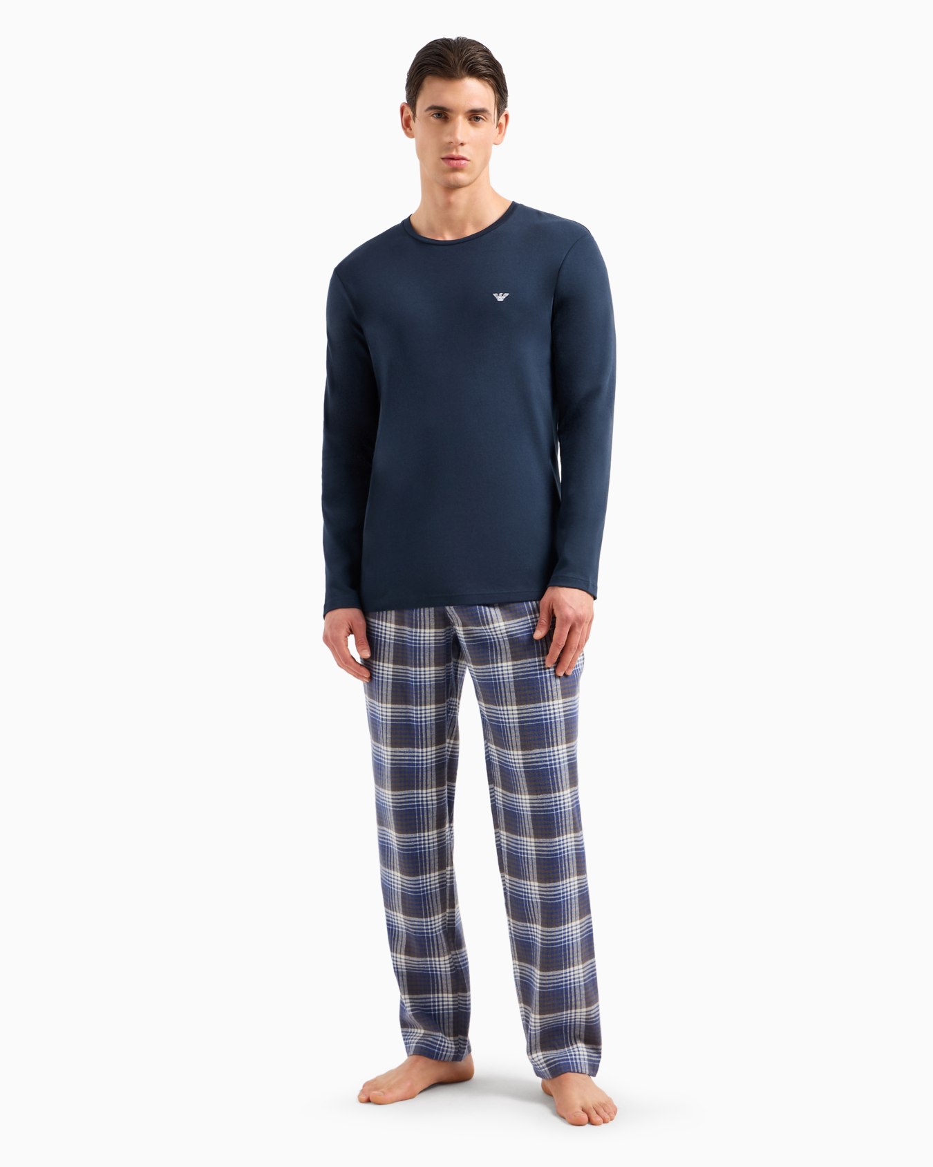 Pyjamas with trousers in an all-over patterned jacquard Slide 1