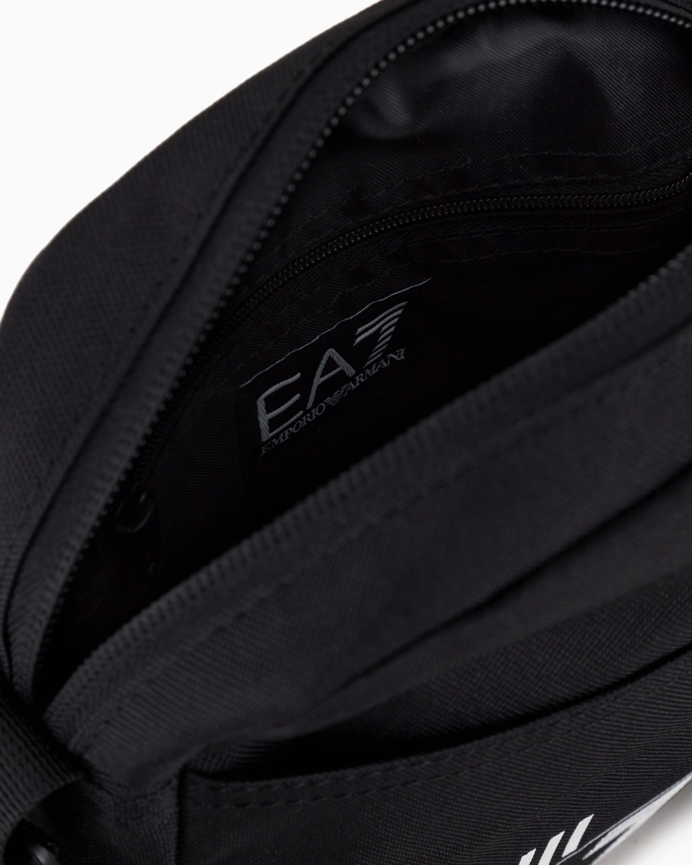 Small ASV recycled-fabric Train Core shoulder bag Slide 3