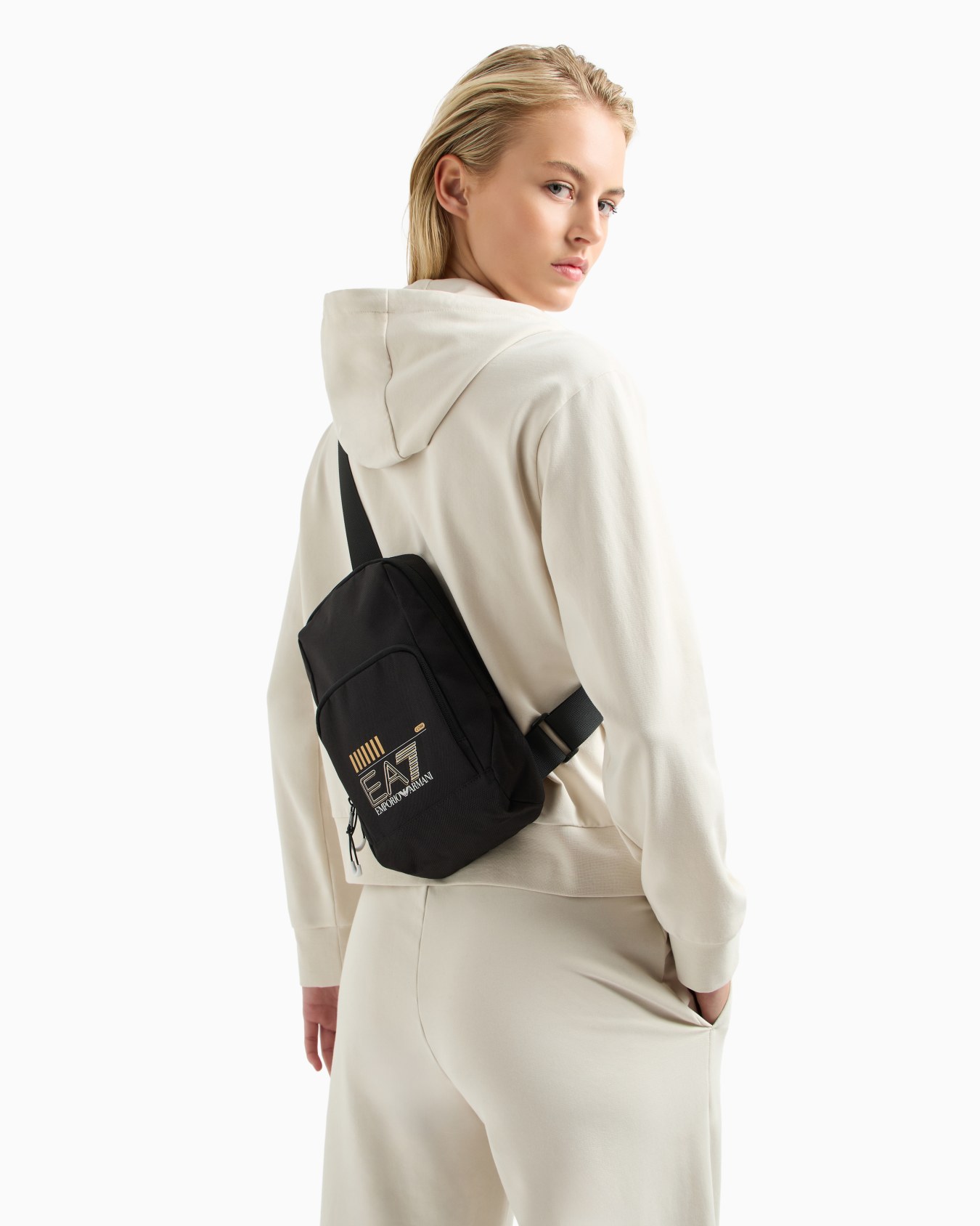 Large ASV recycled-fabric Train Core shoulder bag Slide 6