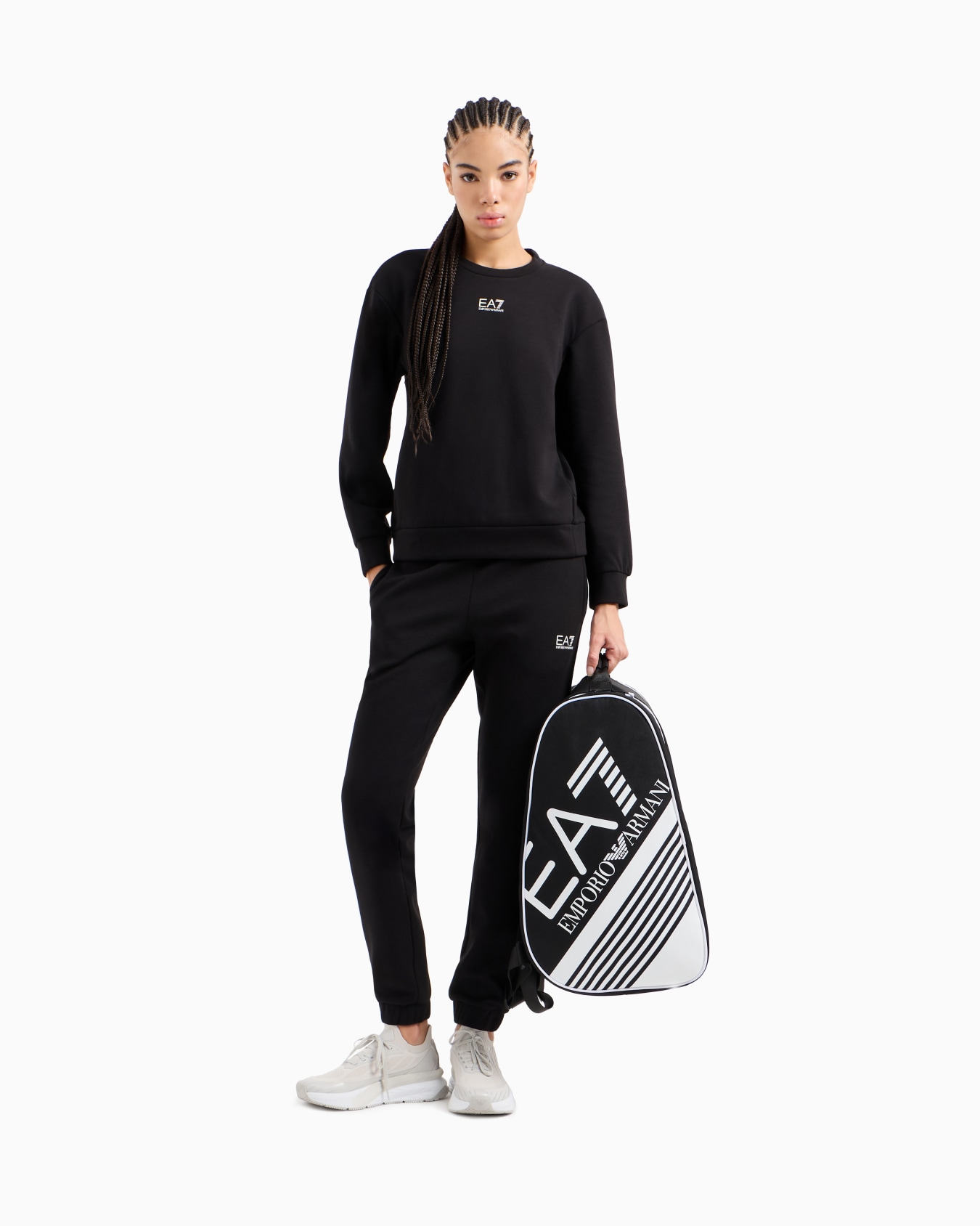 Backpack with padel racket pockets Slide 5