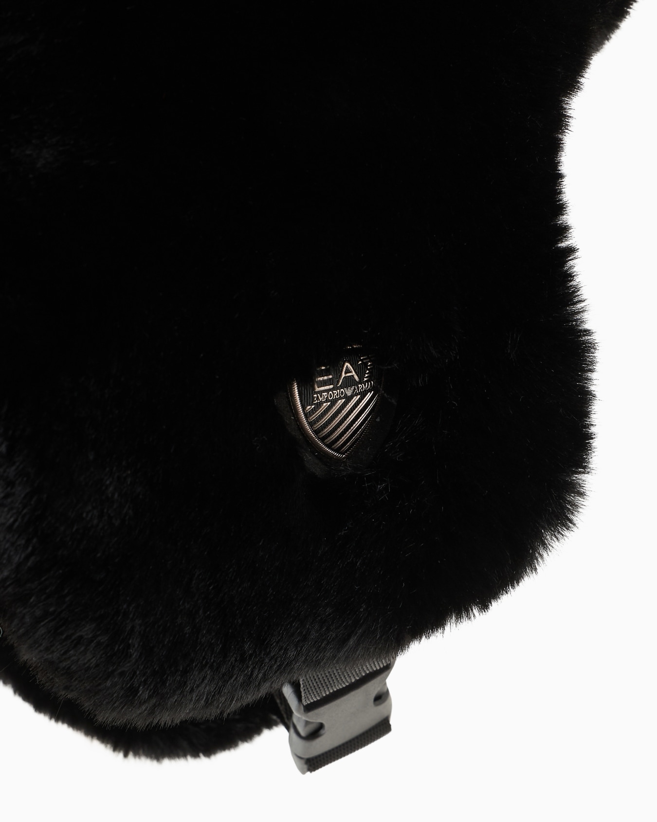 Trapper hat with earflaps in teddy-effect fabric Slide 2