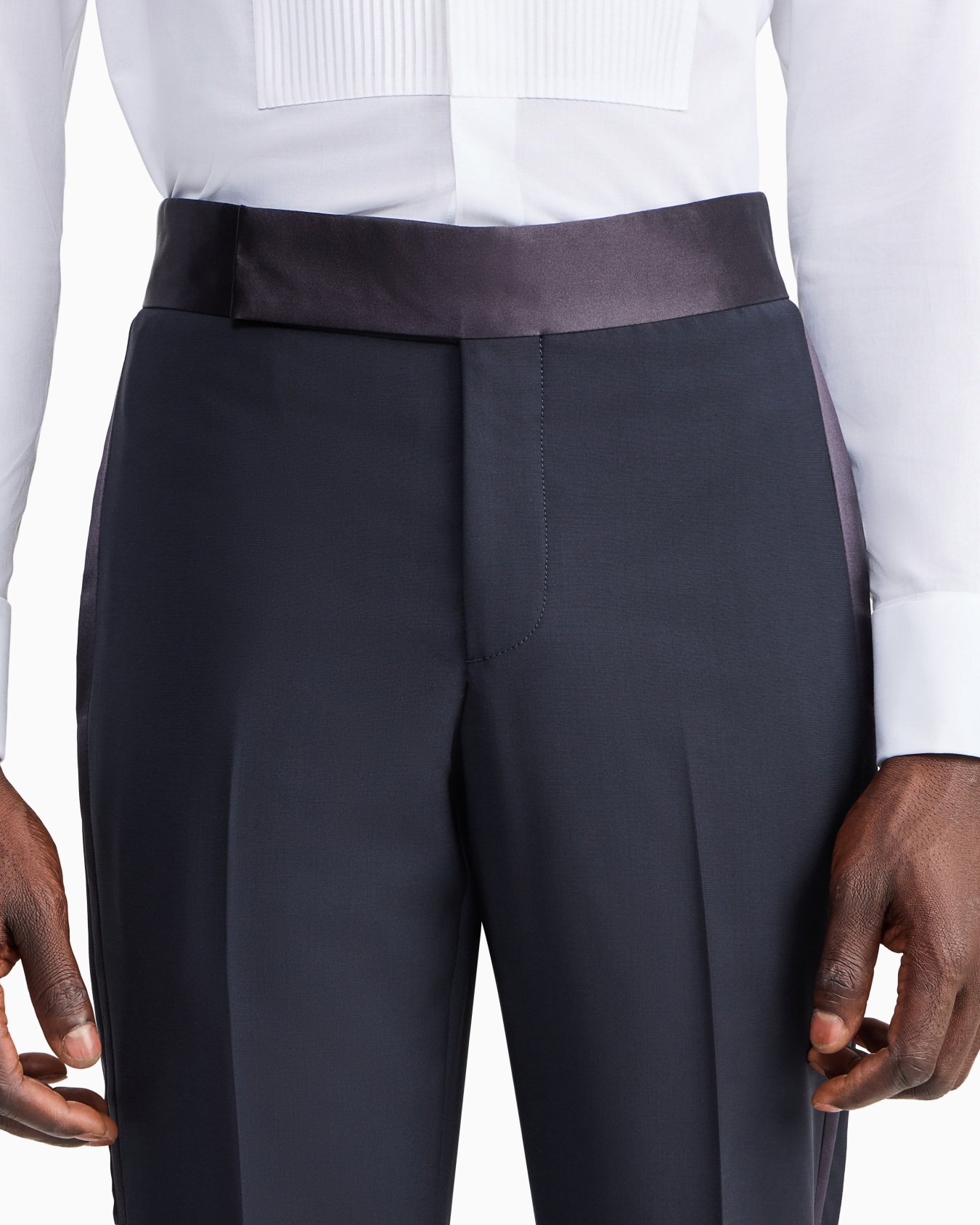 Pure wool, half-canvassed, slim-fit tuxedo from the Soho line Slide 6