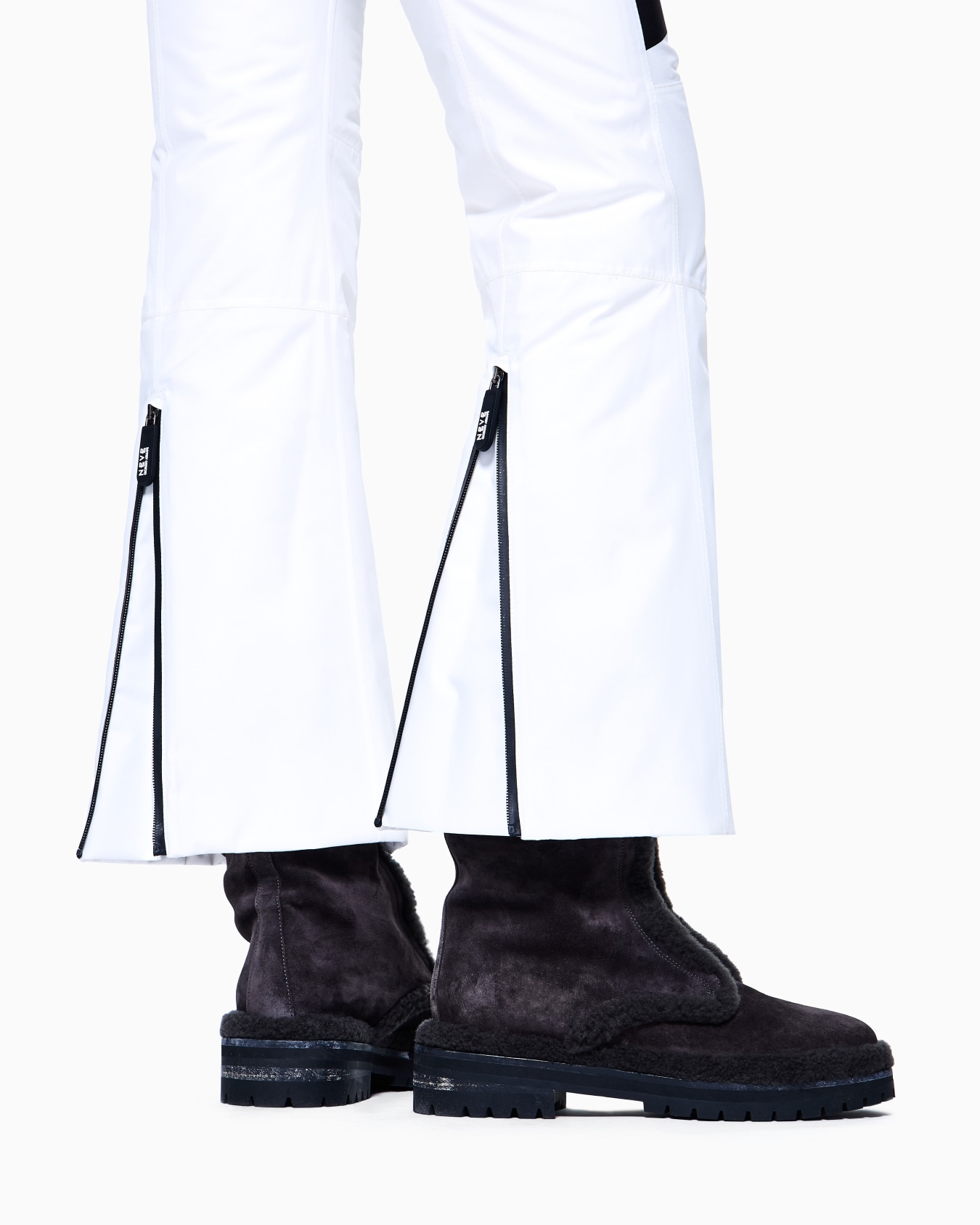 Giorgio Armani Neve technical twill ski suit Slide 4