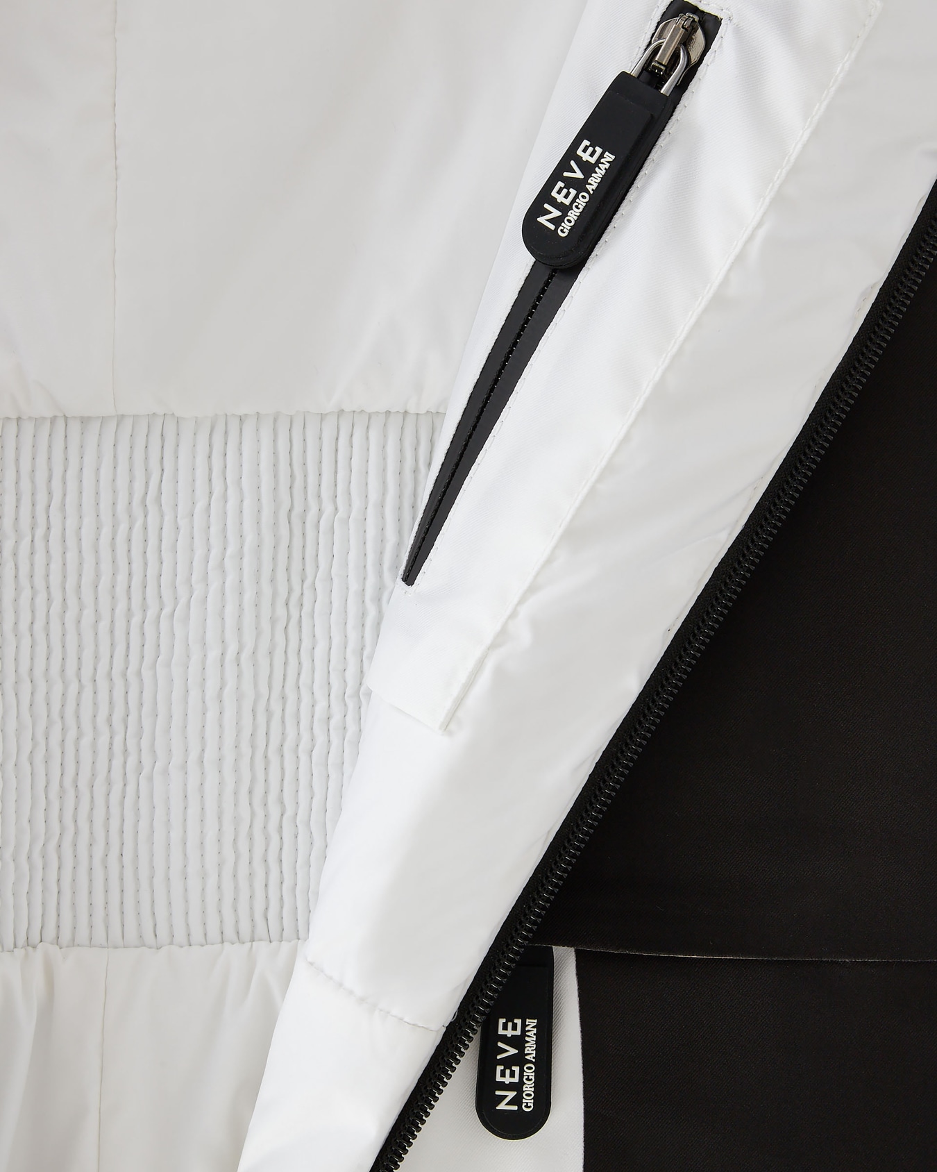 Giorgio Armani Neve technical twill ski suit Slide 5