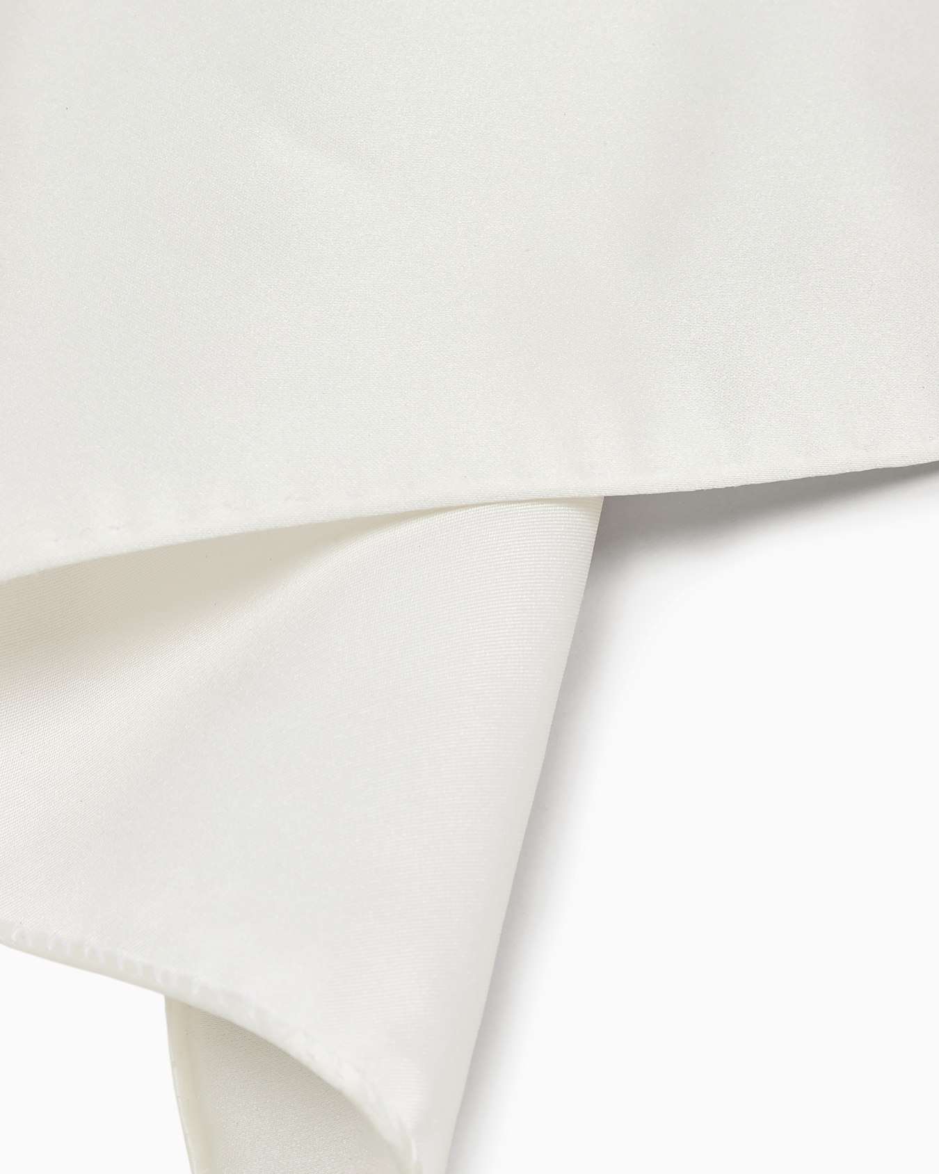 Pochette de costume en pure soie avec micro motif jacquard Diapositive 1