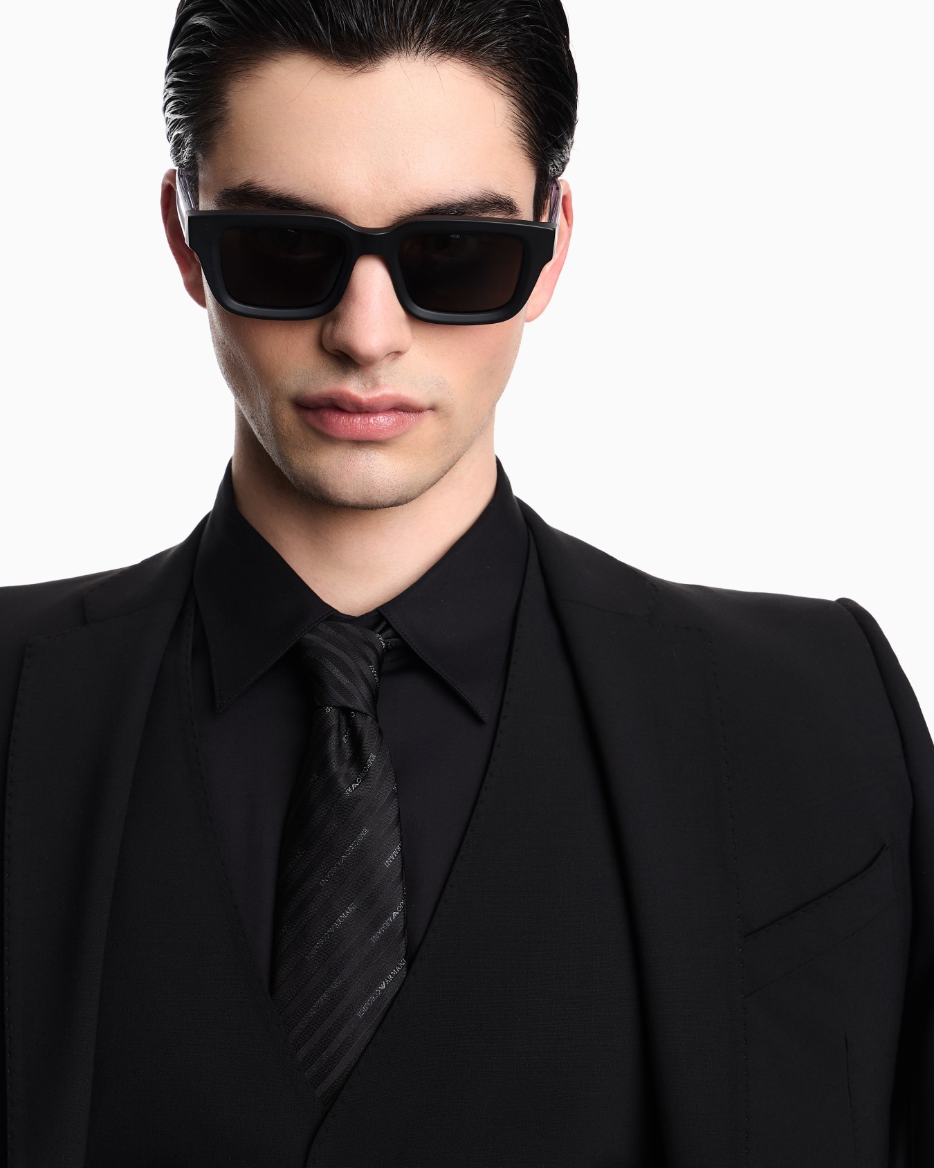 Cravate en jacquard de pure soie avec logo all over Diapositive 2