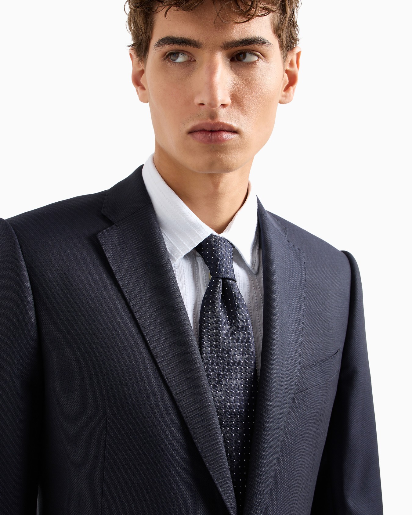 Pure silk tie with jacquard micro-pattern Slide 2