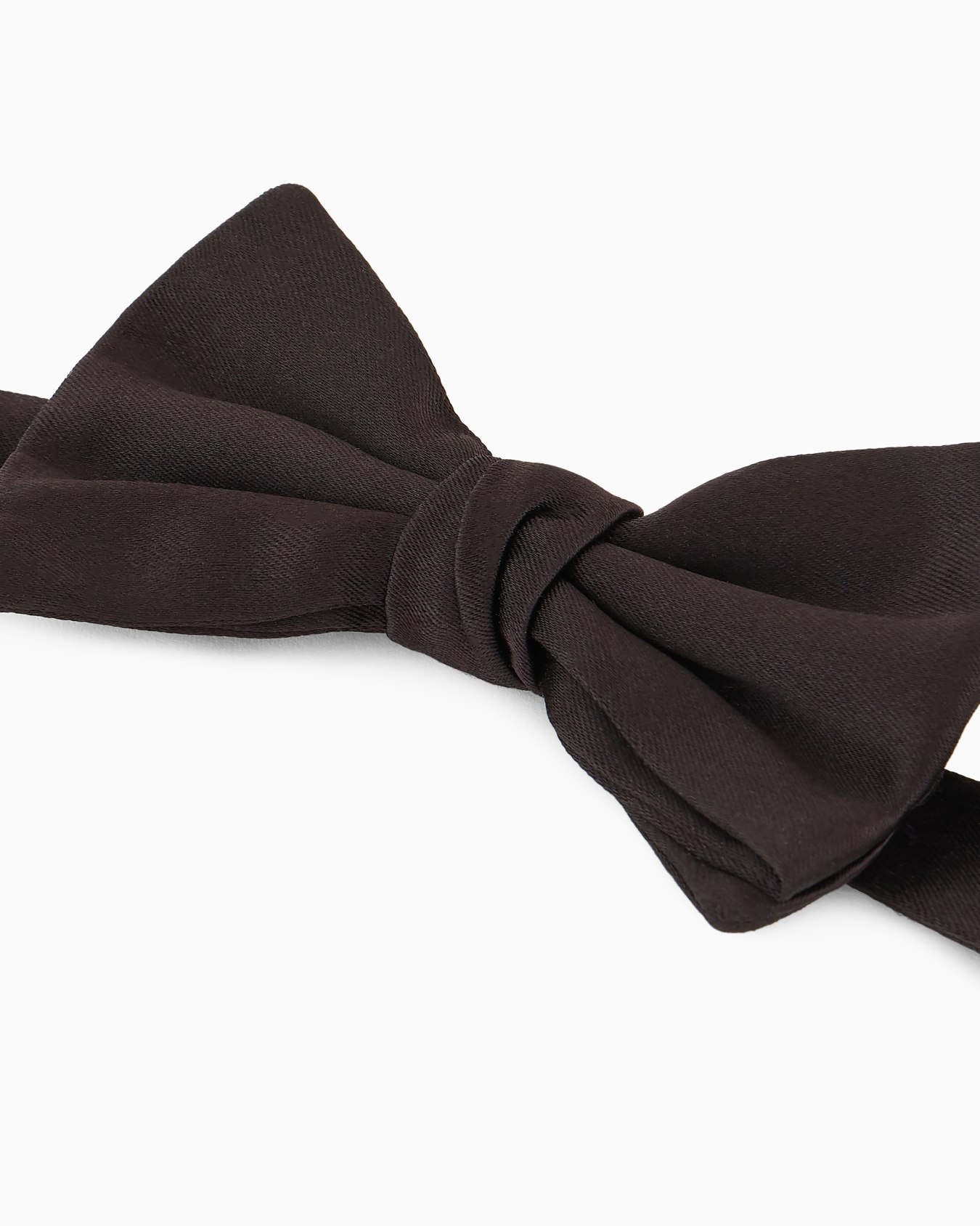 Silk self-tie bow tie Slide 1