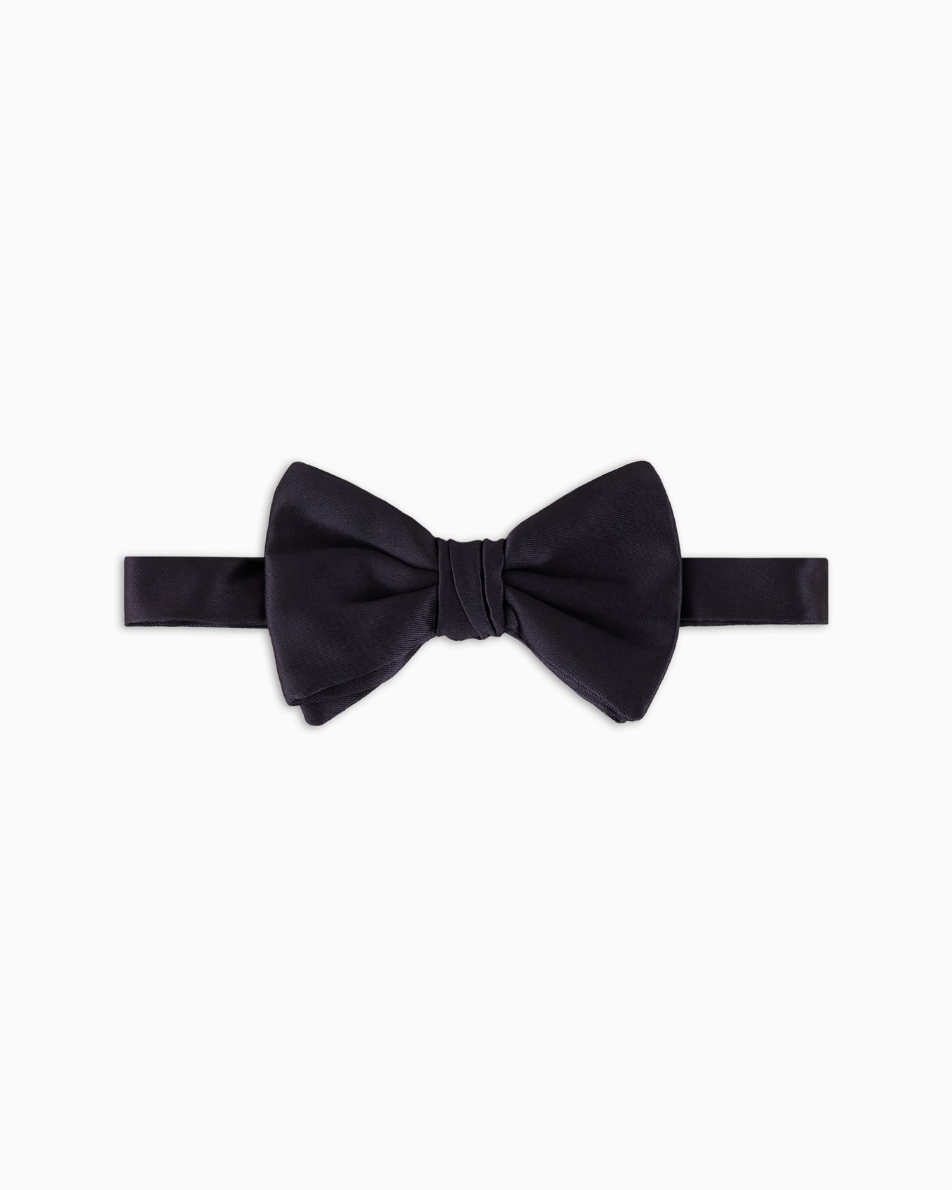 Pure silk knotted bow tie Slide 0
