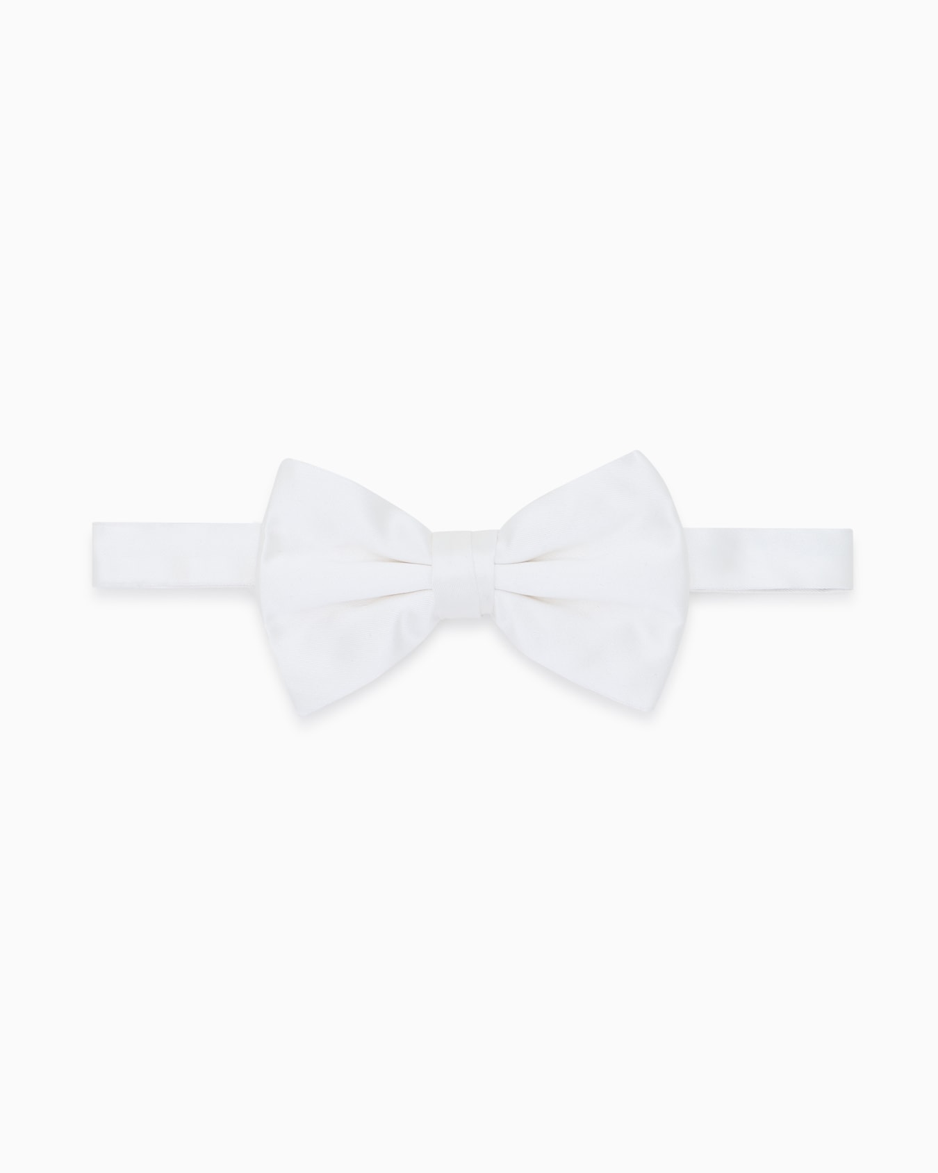 Large, pure silk knotted bow tie Slide 0