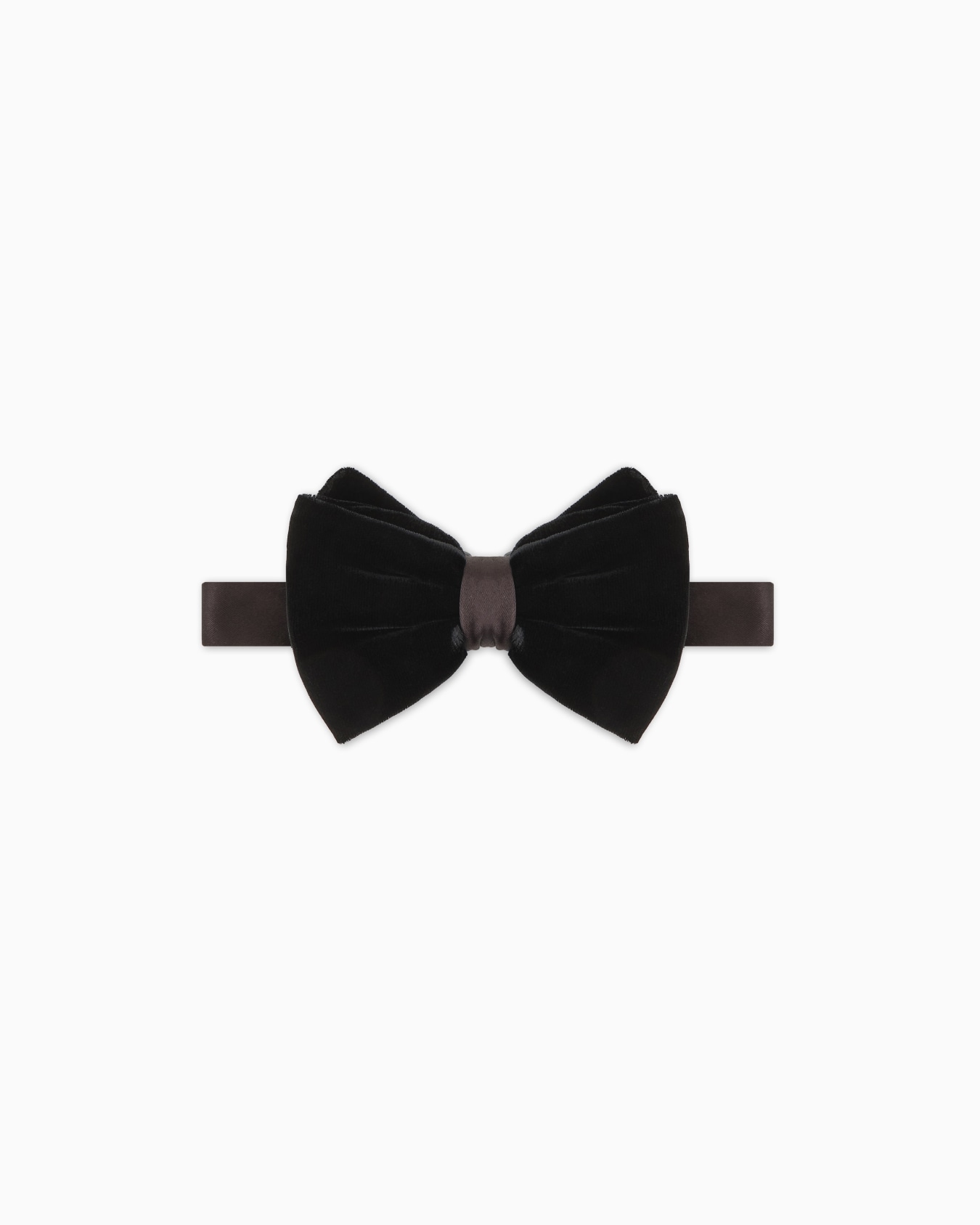 Giorgio’s velvet bow tie Slide 0