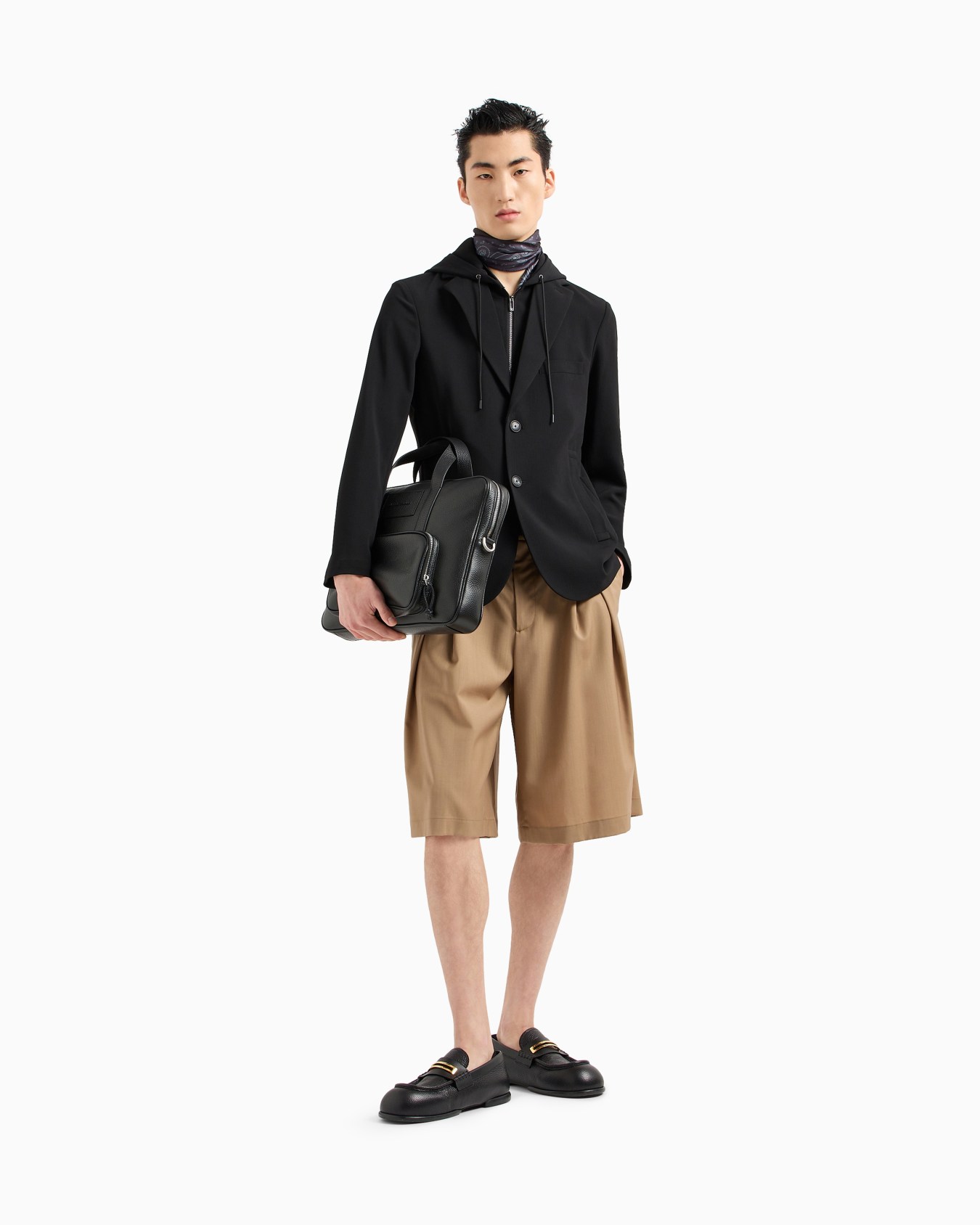 Blazer with dickey and hood, made of canneté fabric Diapositiva 1