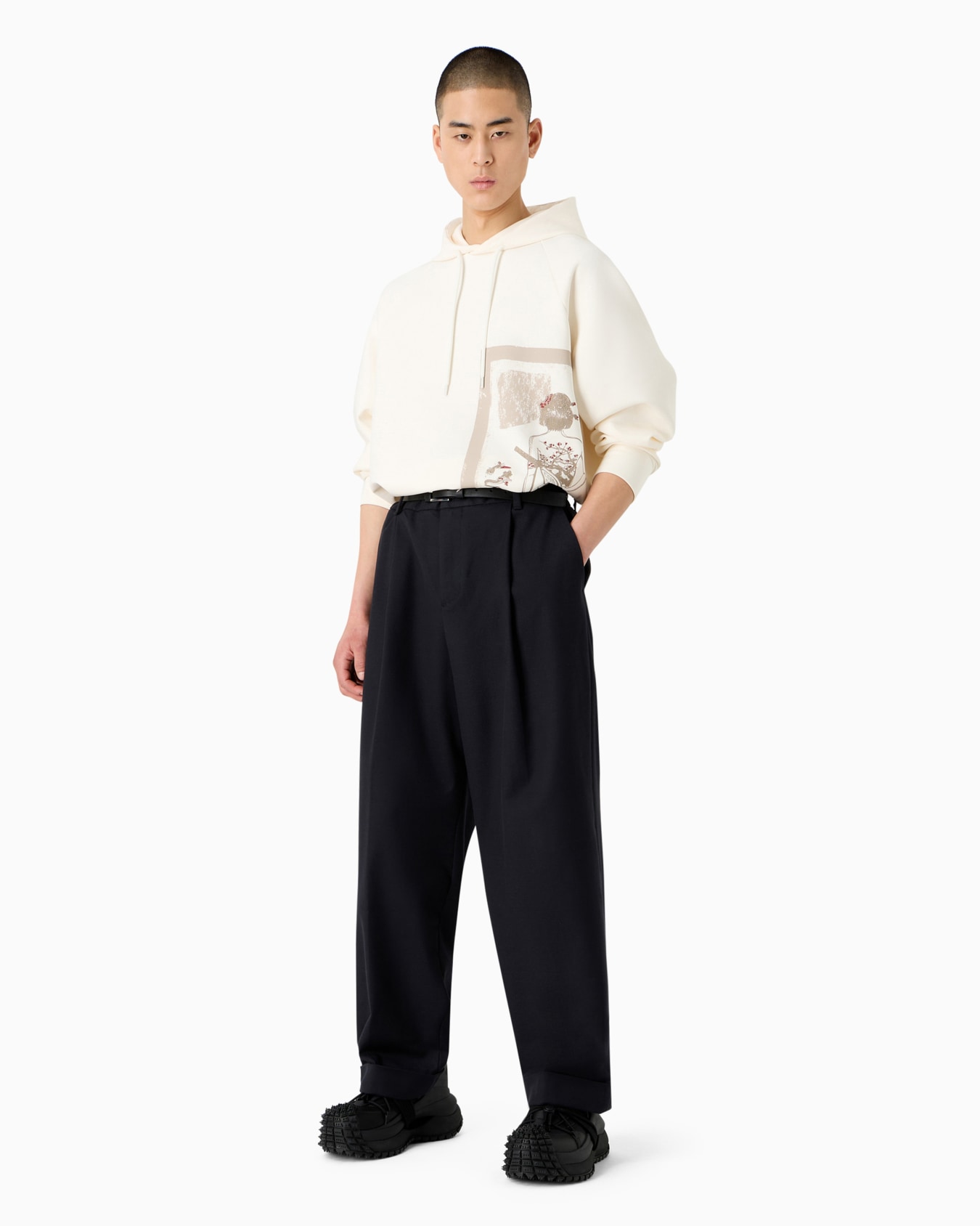 Cotton twill wide trousers with pleat Slide 3