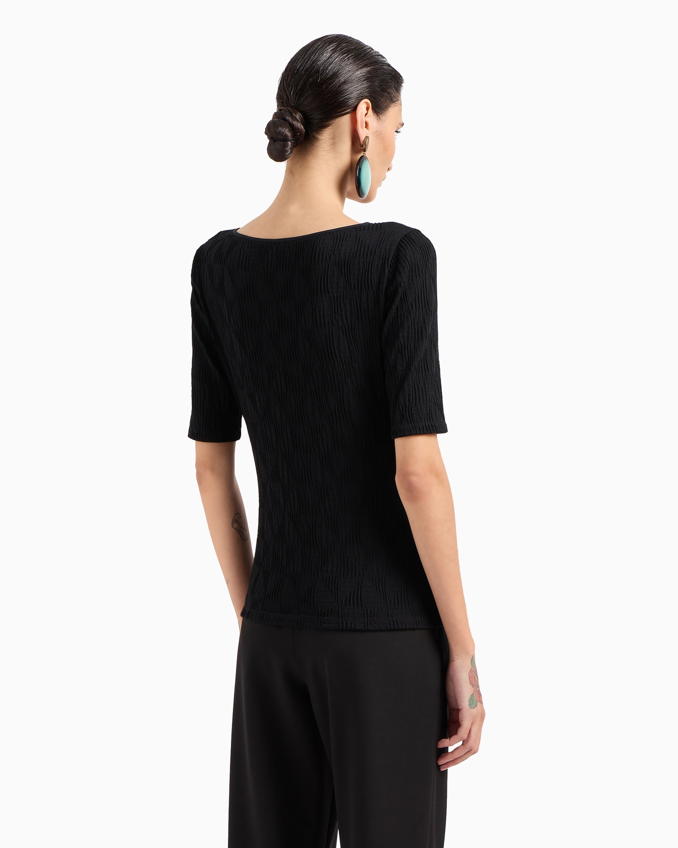 T-Shirt mit Rundhalsausschnitt aus Viskose-Jersey in Jacquard-Verarbeitung Folie 2