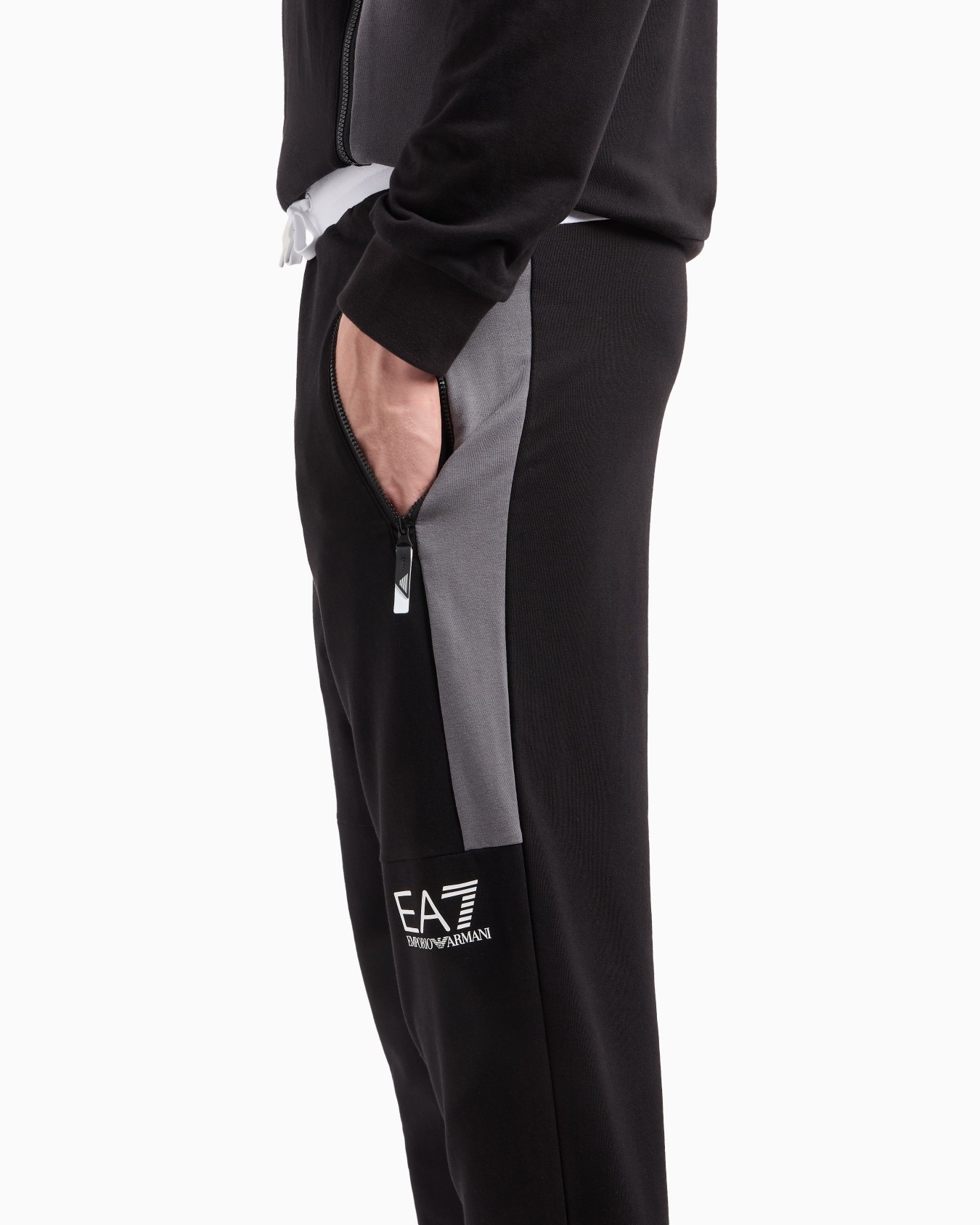 ASV recycled cotton-blend Summer Block joggers Diapositiva 4