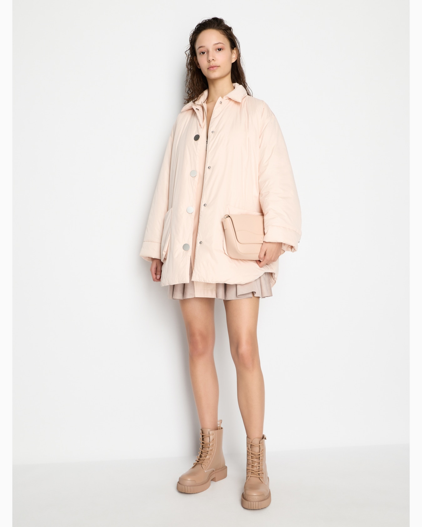Flared dress in faux leather Diapositiva 3