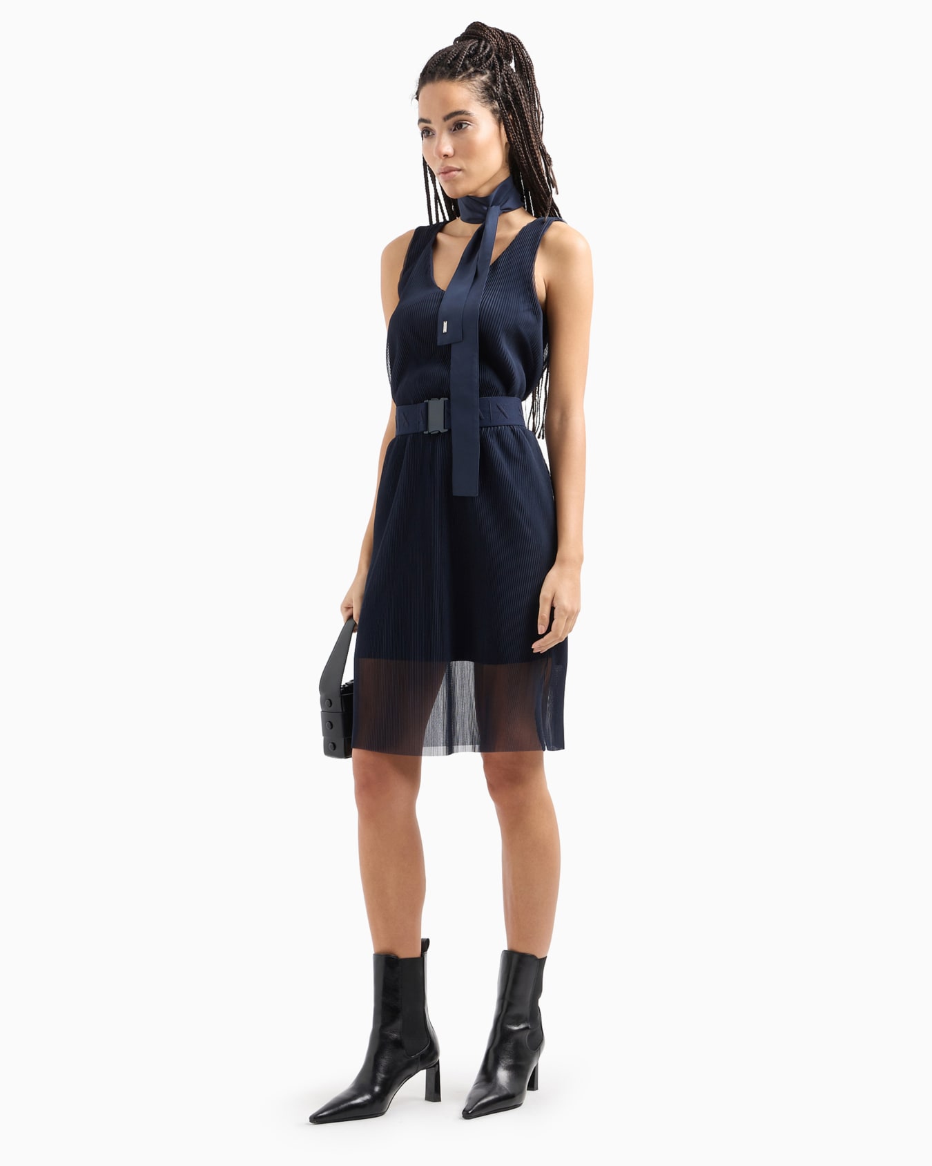 Midi dress in pleated fabric Diapositiva 3