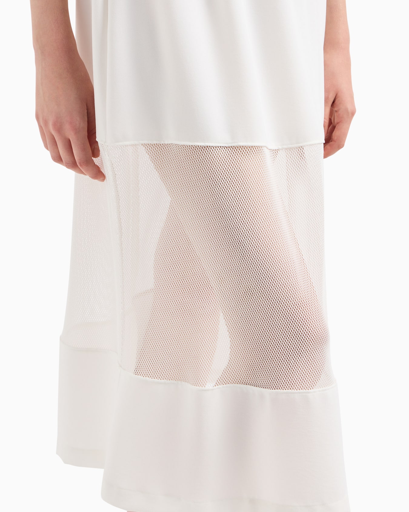Long dress in ASV recycled fabric with transparent detail Diapositiva 4