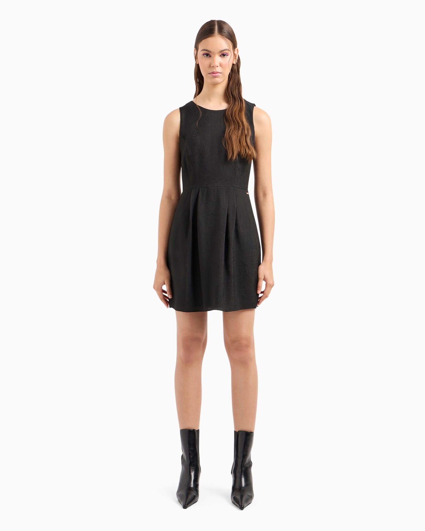 ビスコースサテン ノースリーブワンピース スライドする 1