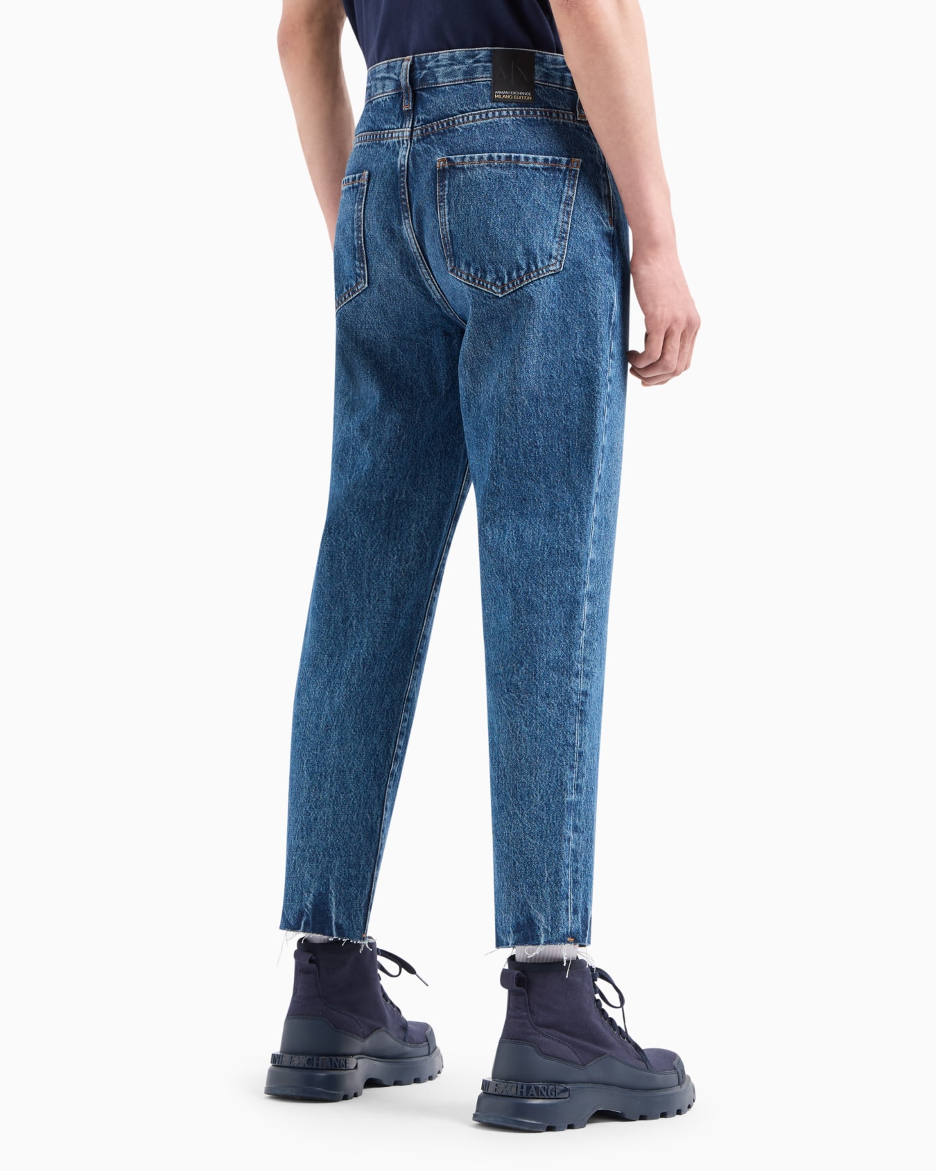  Cropped boyfriend jeans in rigid denim Diapositiva 2
