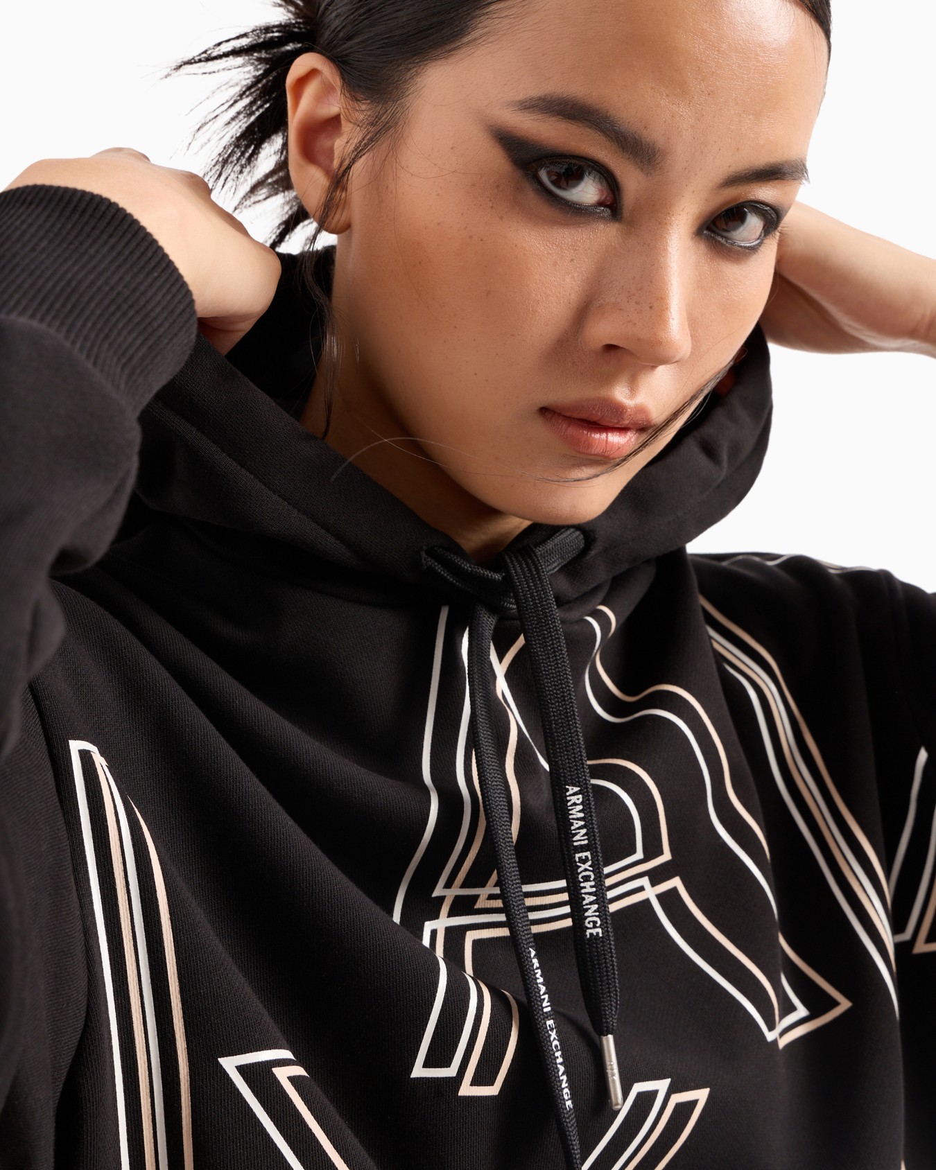 ビッグロゴフーデッドスウェットパーカー スライドする 4