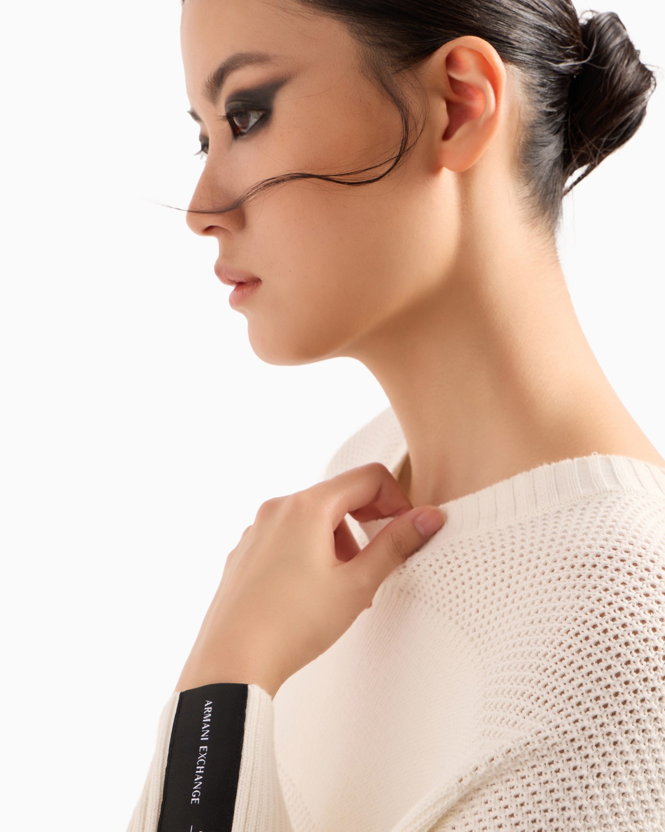 AXロゴタブ ニットプルオーバー スライドする 4