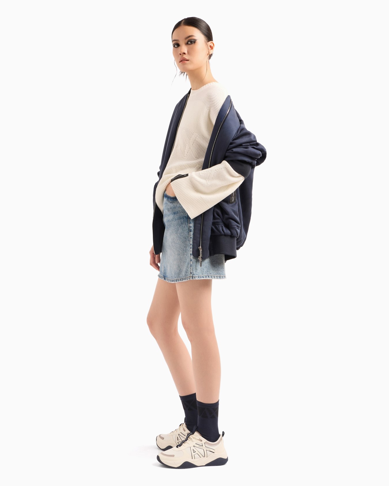 AXロゴタブ ニットプルオーバー スライドする 3